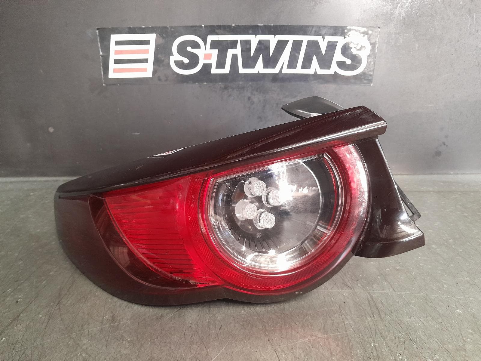 Used auto part listing image: 2019 MAZDA 3 LEFT TAILLIGHT BP, IN BODY, W/ LED TYPE, HATCH, PURE/EVOLVE/TOURING/GT/GTX/GSX/SP20, 03/19-09/21 0000325761