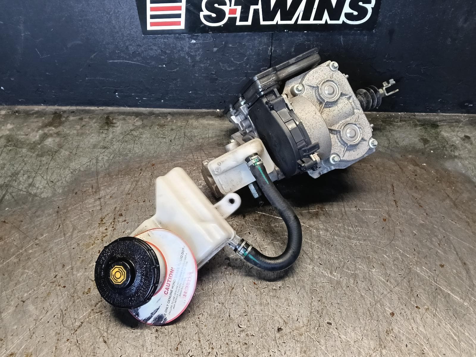 Used auto part listing image: 2018 HONDA CRV BRAKE BOOSTER RW, ELECTRIC TYPE, PETROL, 1.5, TURBO, 05/17-08/23 0000419643