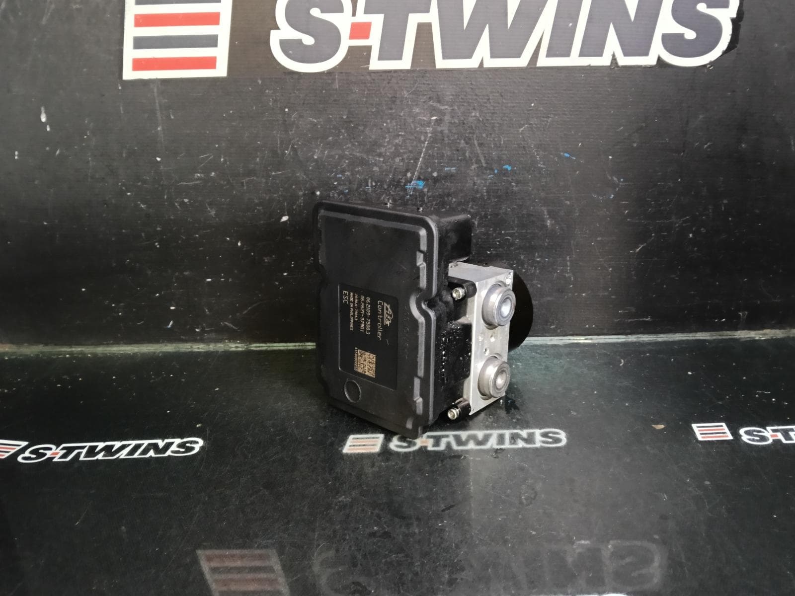 Used auto part listing image: 2015 MITSUBISHI LANCER ABS PUMP MODULATOR CF, P/N 4670A670, 11/15-12/17 0000419482