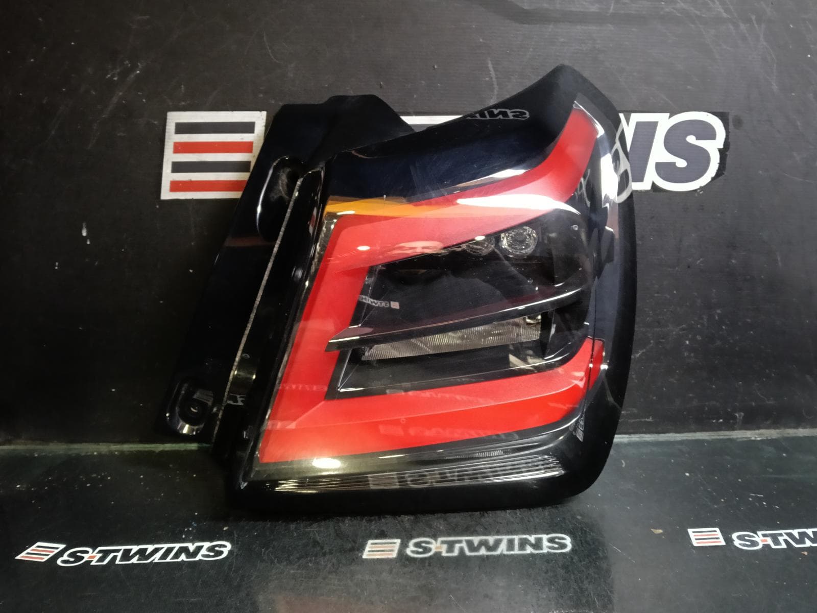 2024 SUZUKI SWIFT RIGHT TAILLIGHT UZ, IN BODY, W/ LED TYPE, 12/23- 0000420038