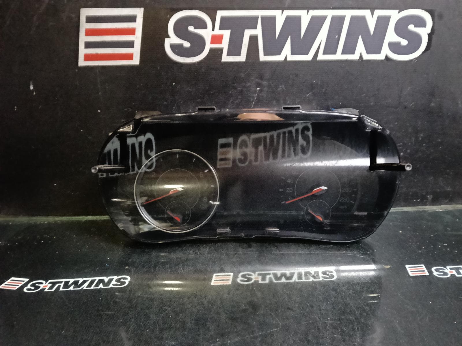 2024 SUZUKI SWIFT INSTRUMENTCLUSTER UZ, AUTO T/M, 12/23- 0000420044