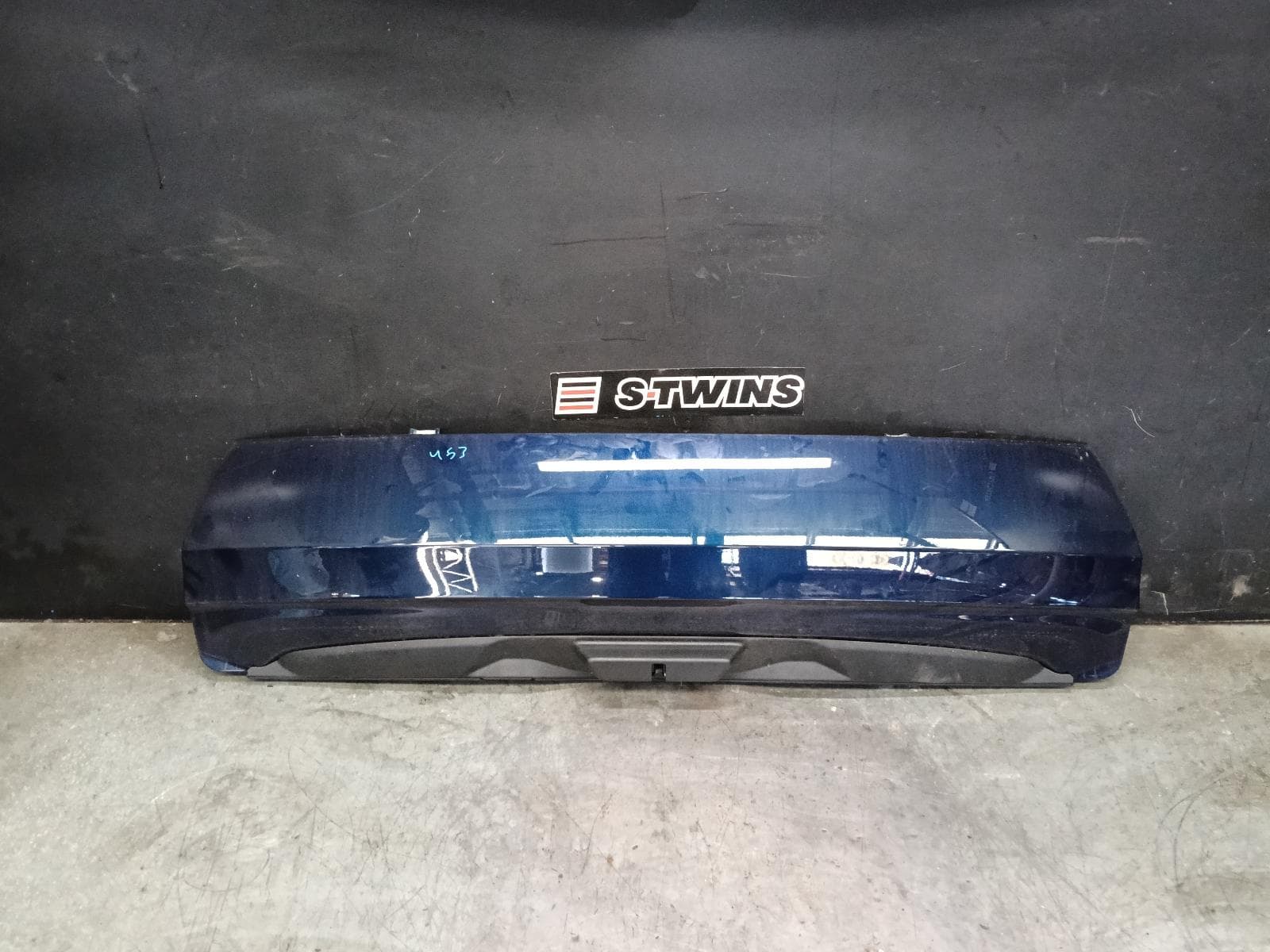 Used auto part listing image: 2022 BMW X5 BOOTLID TAILGATE G05/F95, LOWER TAILGATE, 08/18- 0000419918