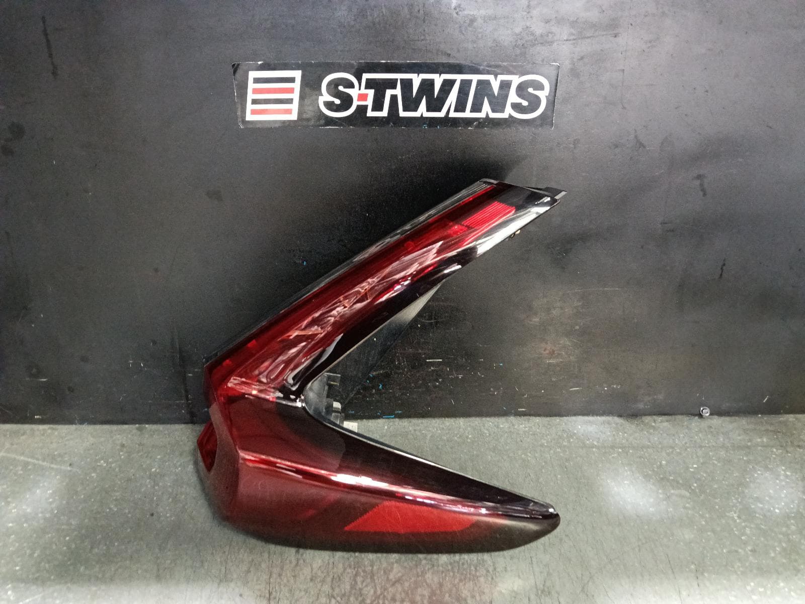 2022 HONDA CRV RIGHT TAILLIGHT RW, 07/20-08/23 0000391705