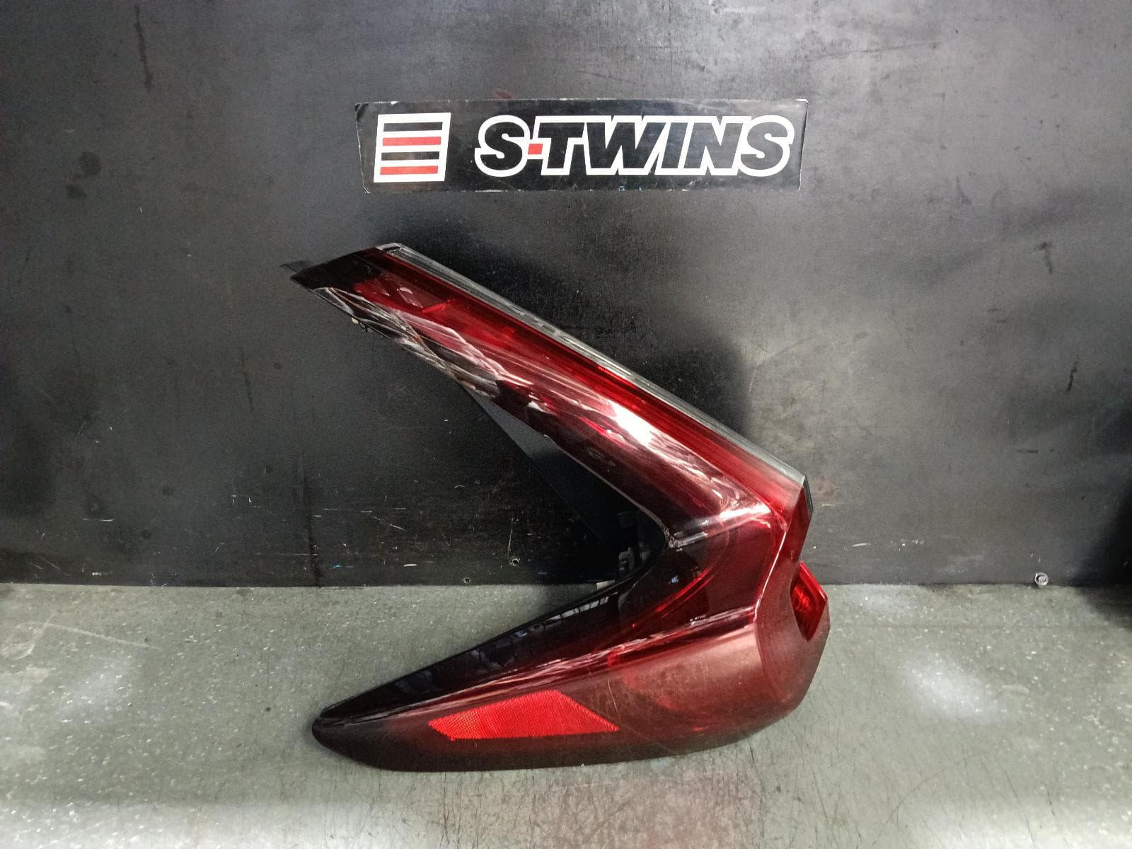 2022 HONDA CRV LEFT TAILLIGHT RW, 07/20-08/23 0000391706