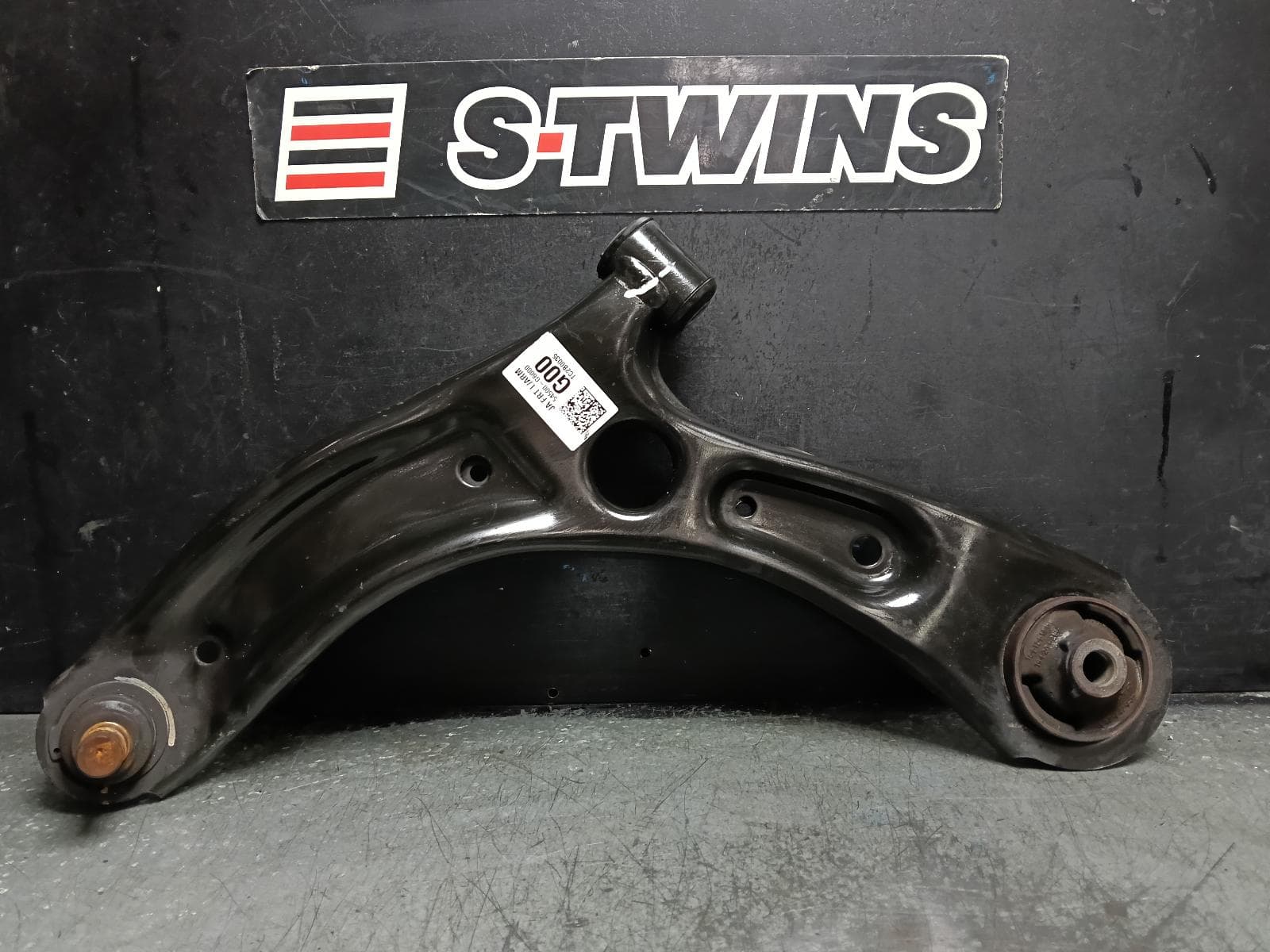 Used auto part listing image: 2024 KIA PICANTO LEFT FRONT LOWER CONTROL ARM JA, 05/17- 0000419844