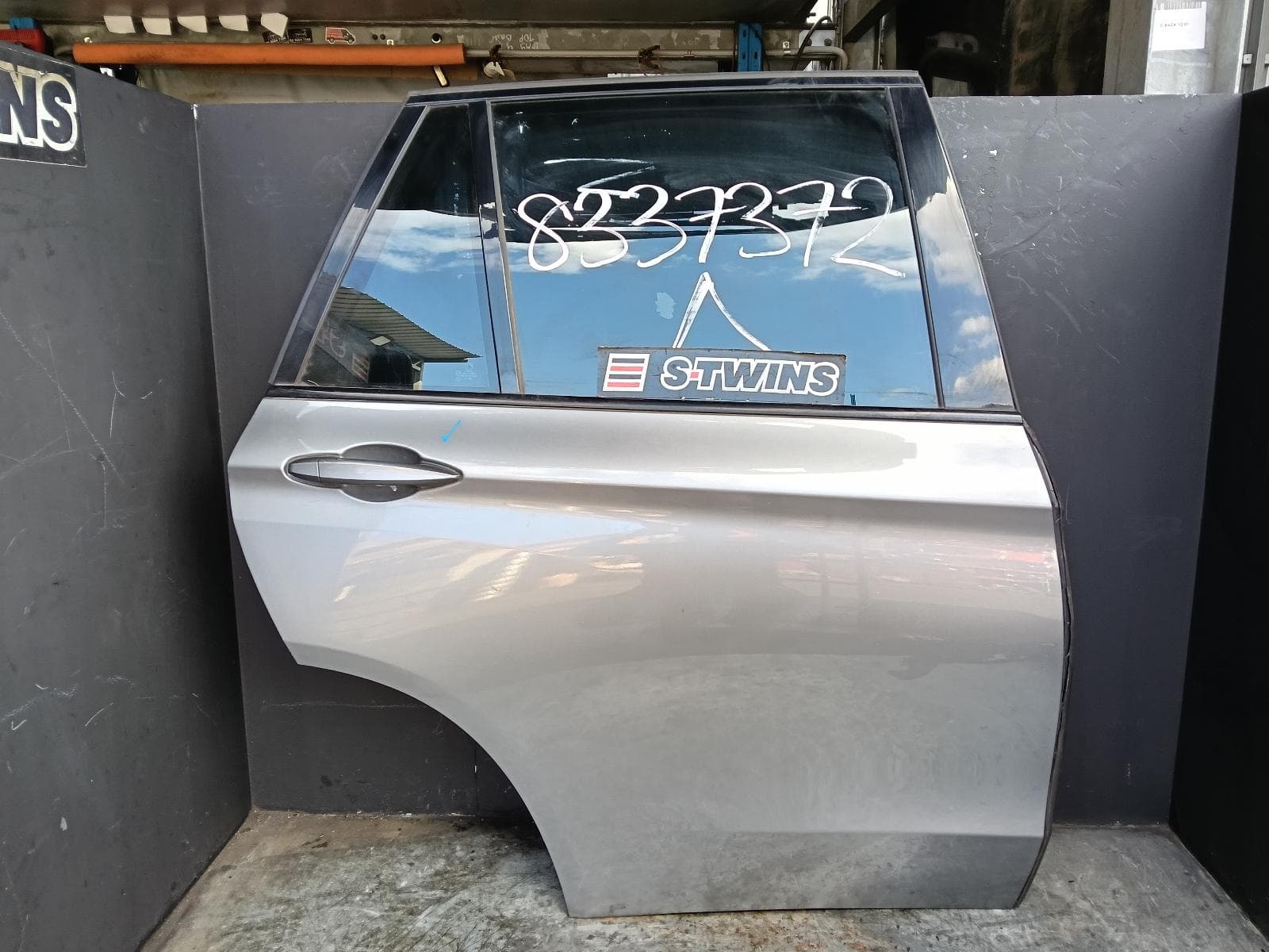 2015 BMW X5 RIGHT REAR DOOR SLIDING F15, 09/13-07/18 0000419883