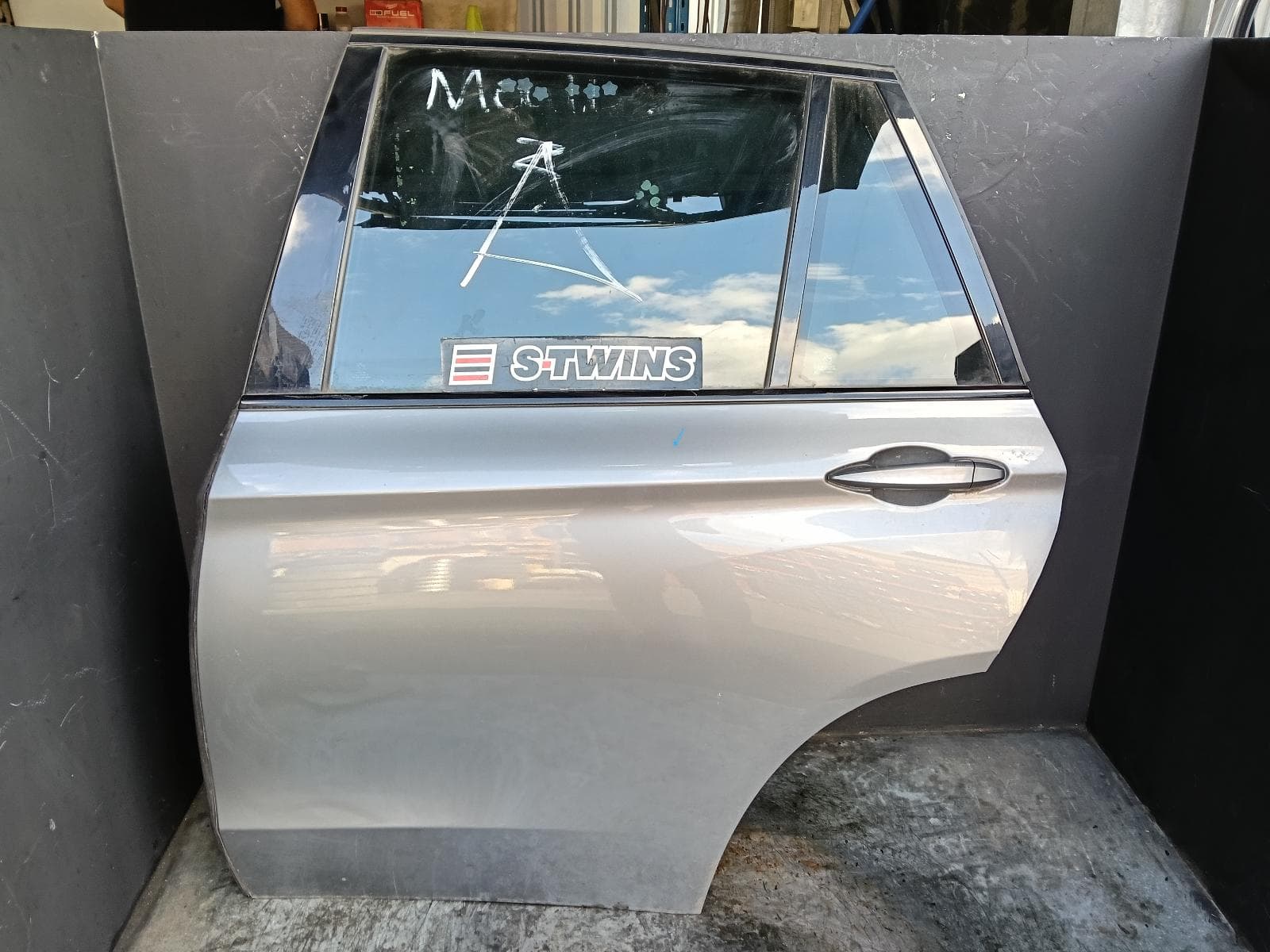 2015 BMW X5 LEFT REAR DOOR SLIDING F15, 09/13-07/18 0000419882