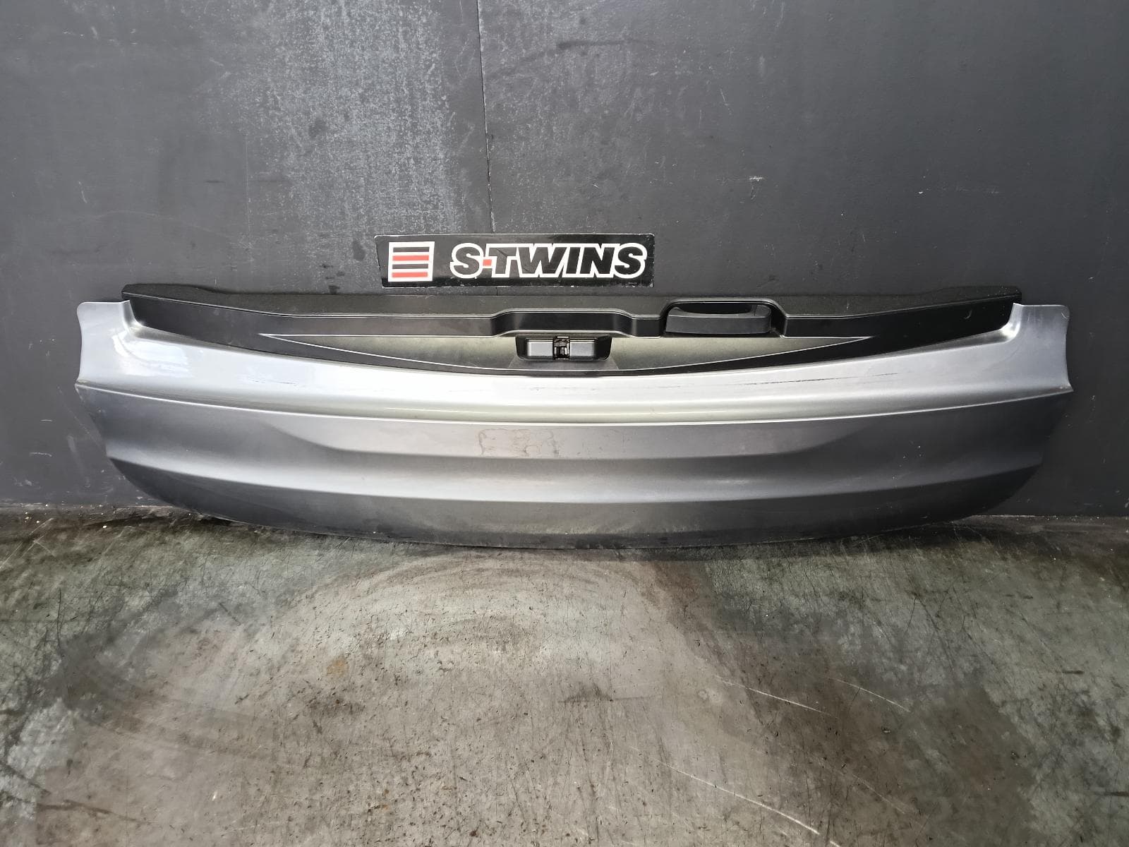 Used auto part listing image: 2015 BMW X5 BOOTLID TAILGATE TAILGATE (LOWER), F15, 09/13-07/18 0000419902