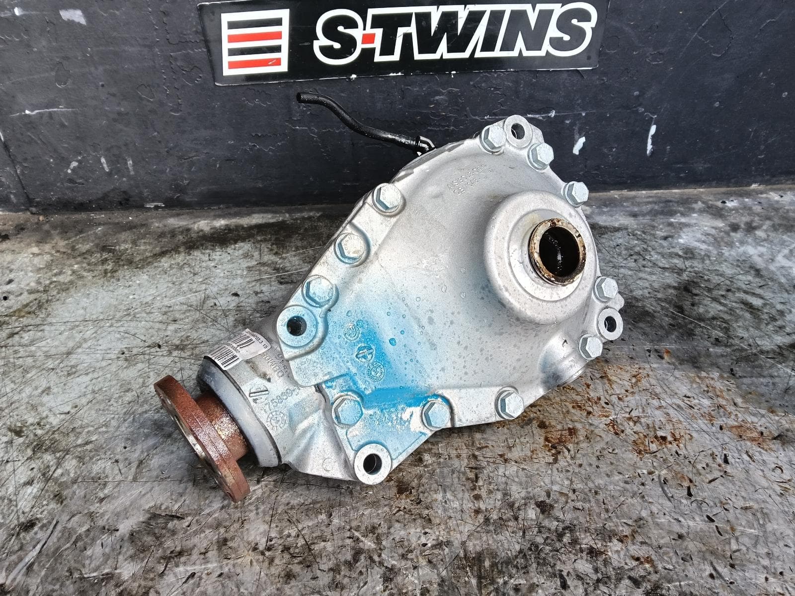 Used auto part listing image: 2015 BMW X5 DIFFERENTIAL CENTRE FRONT, DIESEL, 3.0, TURBO, N57N, xDRIVE30d, 3.15 RATIO, F15, 09/13-07/18 0000419866