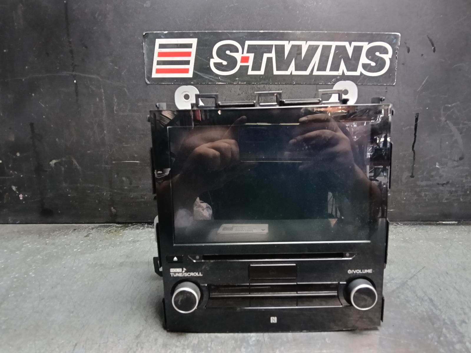 Used auto part listing image: 2018 SUBARU XV HEAD UNIT, W/ DISPLAY UNIT, 8IN TOUCHSCREEN, W/ SAT NAV TYPE, G5X, 03/17-06/23 0000419995