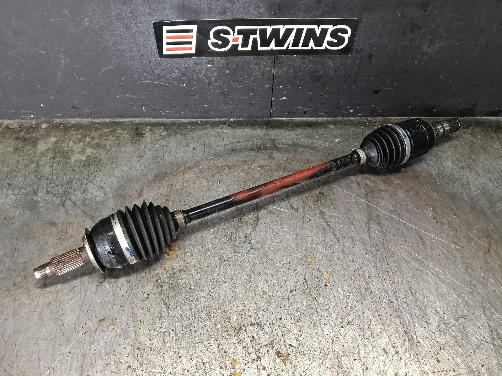 2017 SUBARU FORESTER LEFT DRIVESHAFT FRONT, AUTO T/M, BLACK CV JOINT, SJ, 12/13-08/18 0000419683