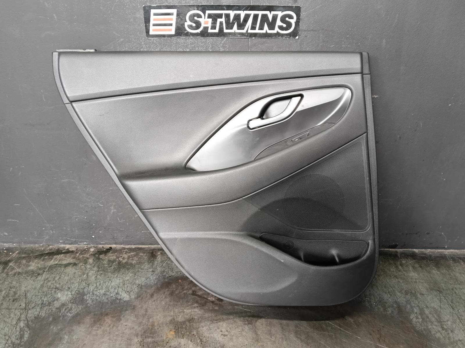 2018 HYUNDAI I30 DOOR TRIM LH REAR, PD, HATCH (S.KOREA VIN KMHH), 03/17-12/23 0000419814