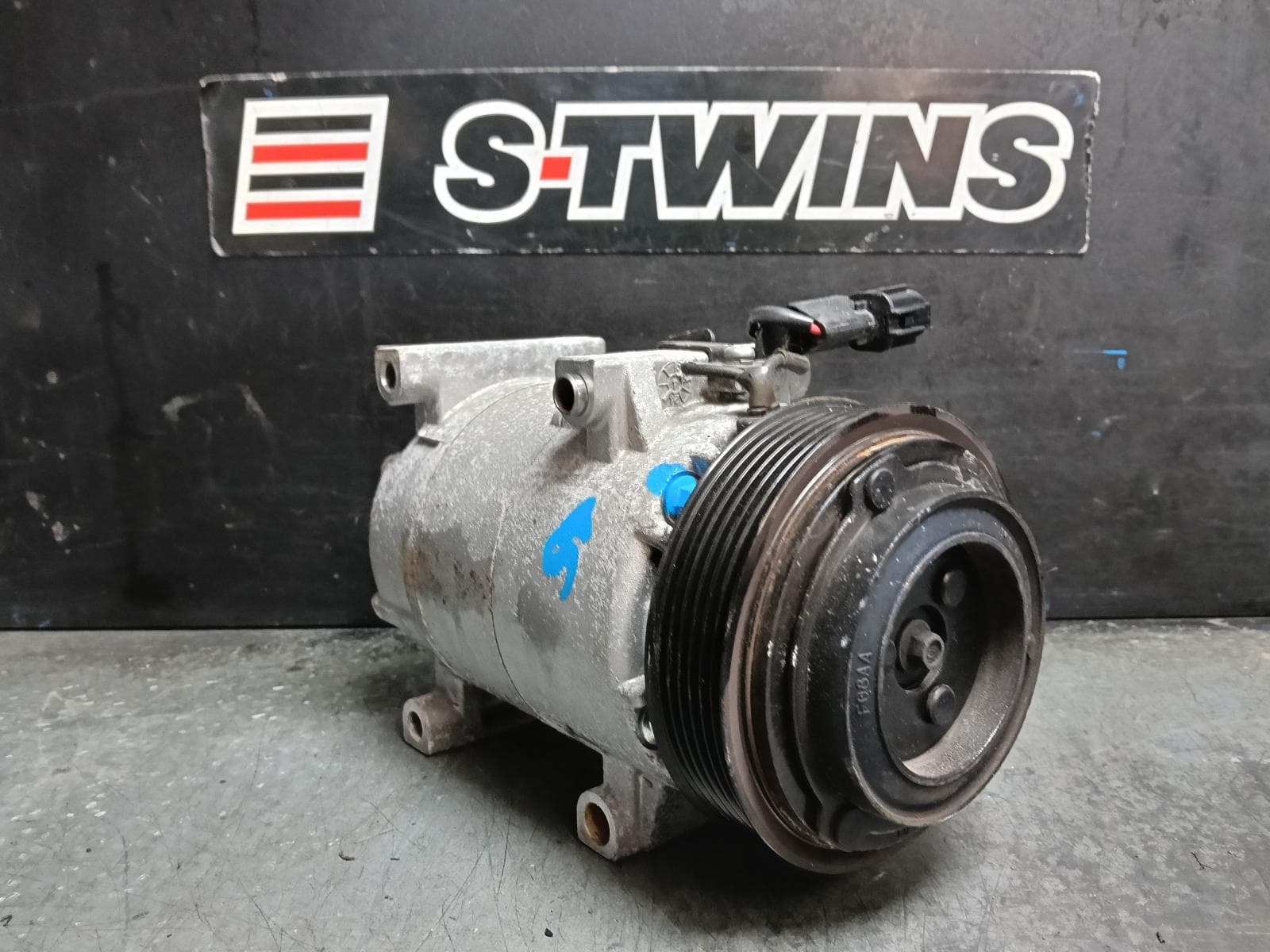 Used auto part listing image: 2014 HYUNDAI ELANTRA A C COMPRESSOR MD, 1.8, PETROL, G4NB, G23, BLUE STICKER, 03/11-11/15 0000420249