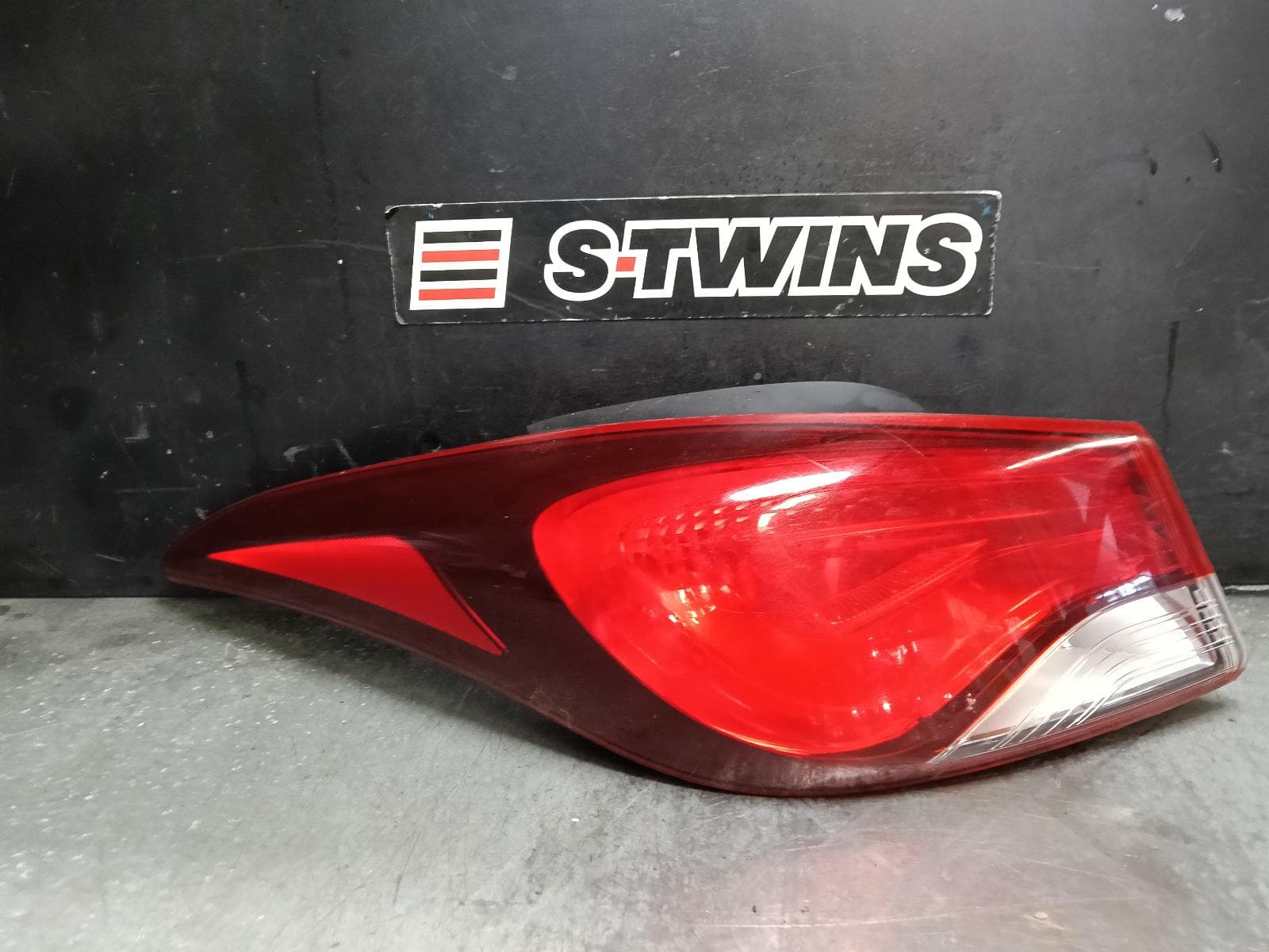 2014 HYUNDAI ELANTRA LEFT TAILLIGHT MD, 10/13-11/15 0000420235