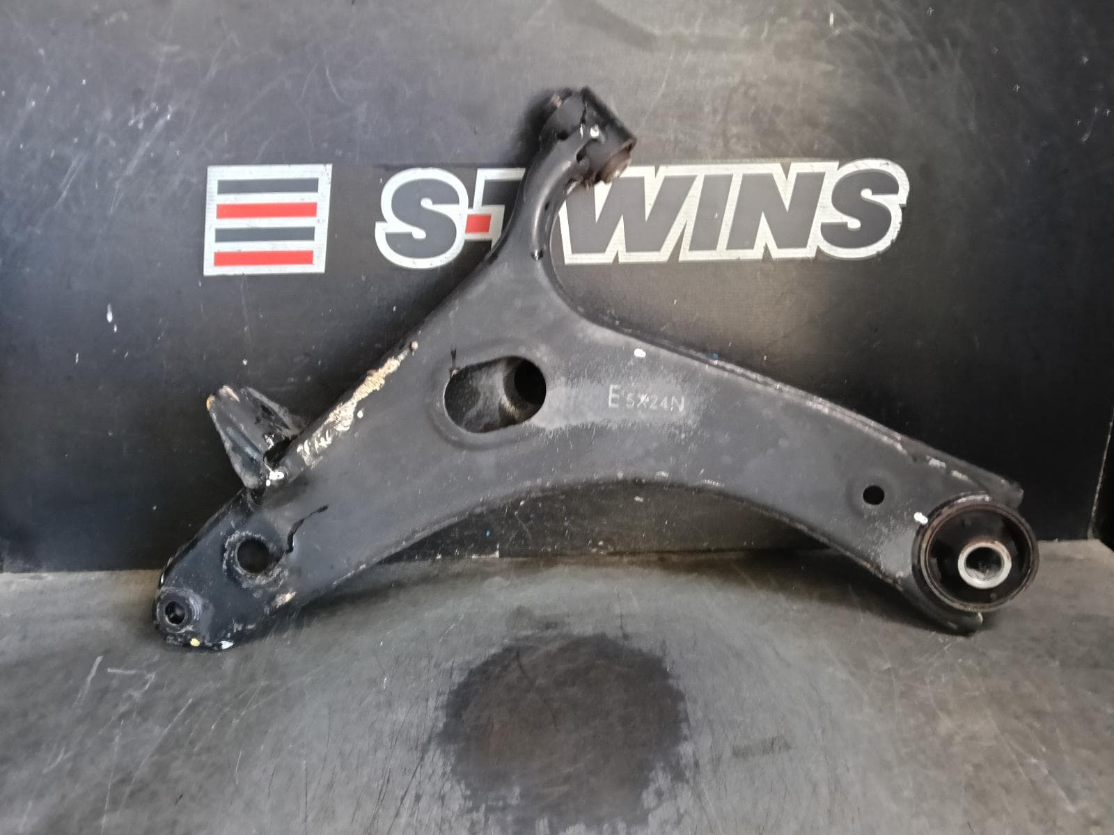 2015 SUBARU XV RIGHT FRONT LOWER CONTROL ARM G4X, 08/11-04/17 0000420144