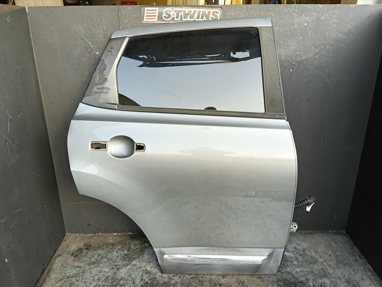 2014 NISSAN DUALIS RIGHT REAR DOOR SLIDING J10, 5 SEATER TYPE, 10/07-05/14 0000420054