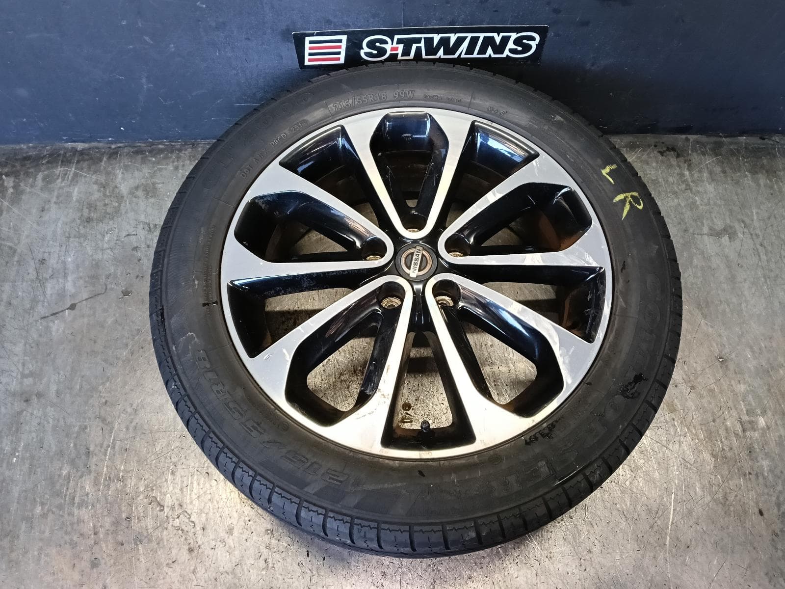 Used auto part listing image: 2014 NISSAN DUALIS WHEEL MAG FACTORY, 18X6.5IN, J10, 10/07-05/14 0000420242