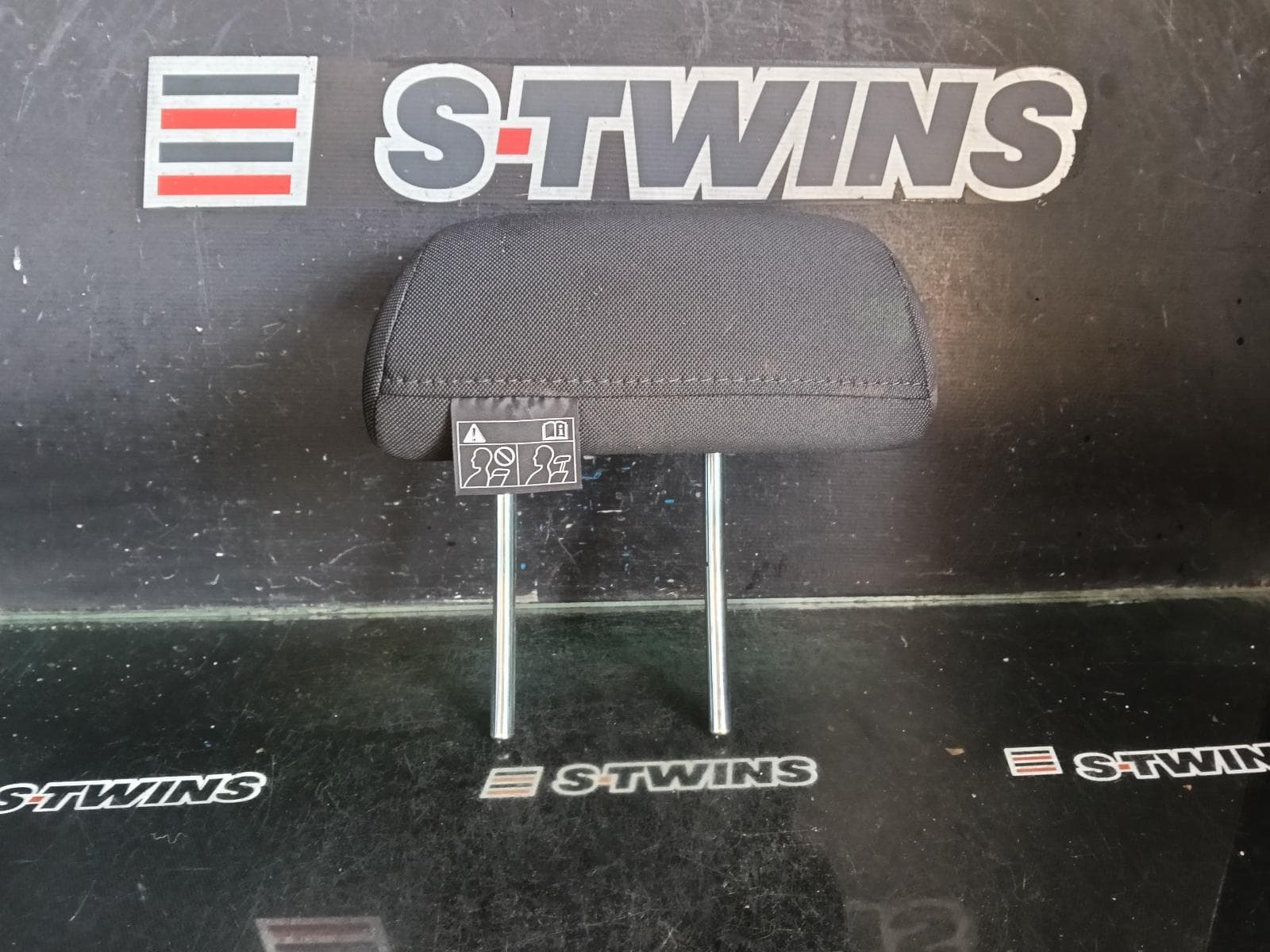 Used auto part listing image: 2020 SUBARU FORESTER HEADREST SK, 08/18-11/24 0000420319