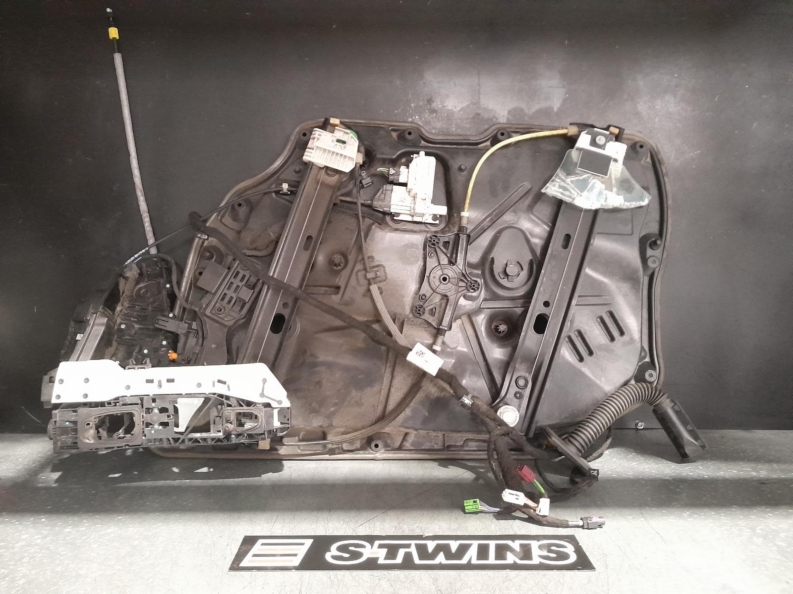 2013 MERCEDES S CLASS LEFT FRONT WINDOW REG MOTOR W222, 11/13-11/20 0000342343