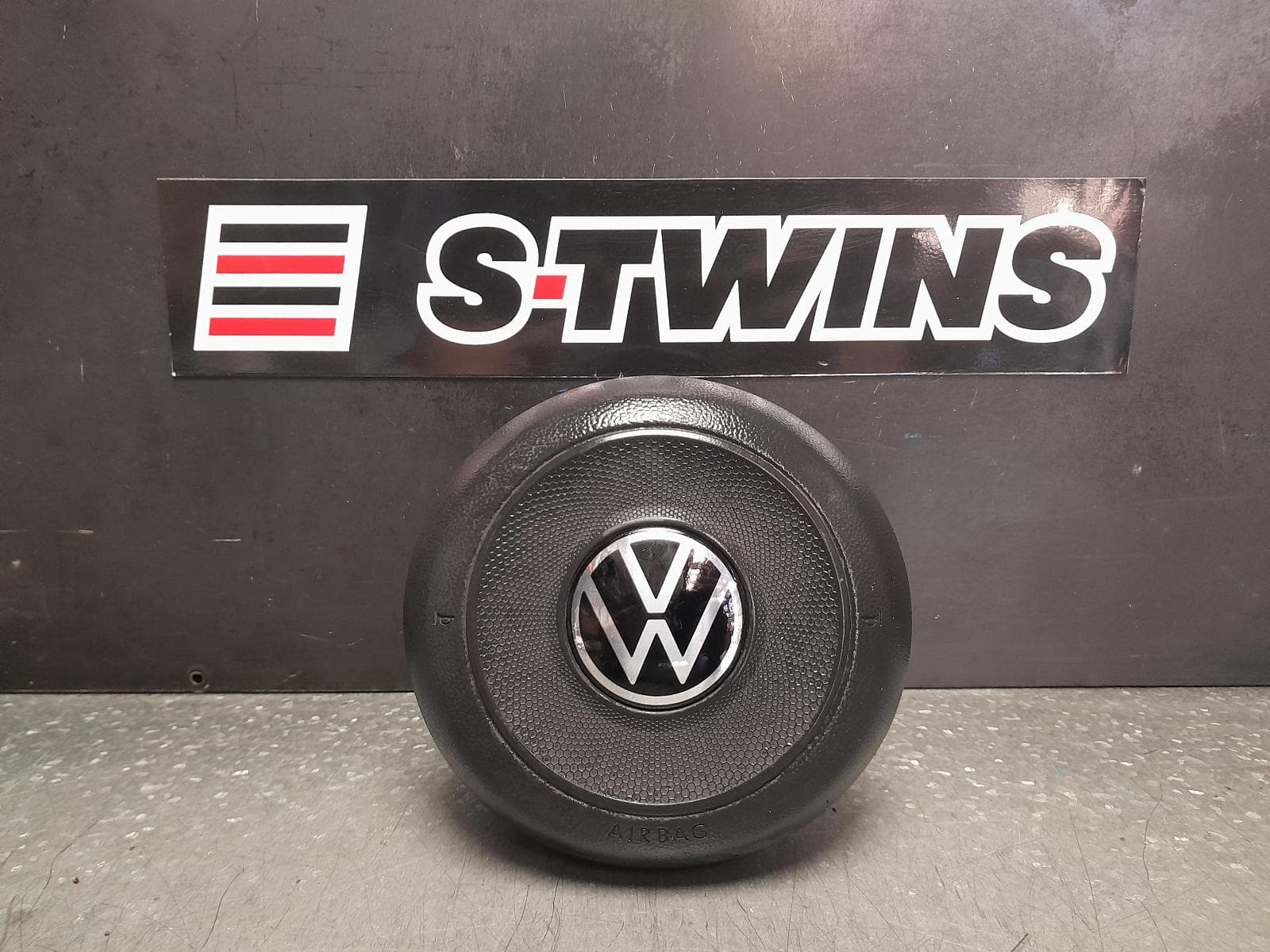 2022 VOLKSWAGEN T-ROC RIGHT AIRBAG STEERING WHEEL, A1, 03/20- 0000351825