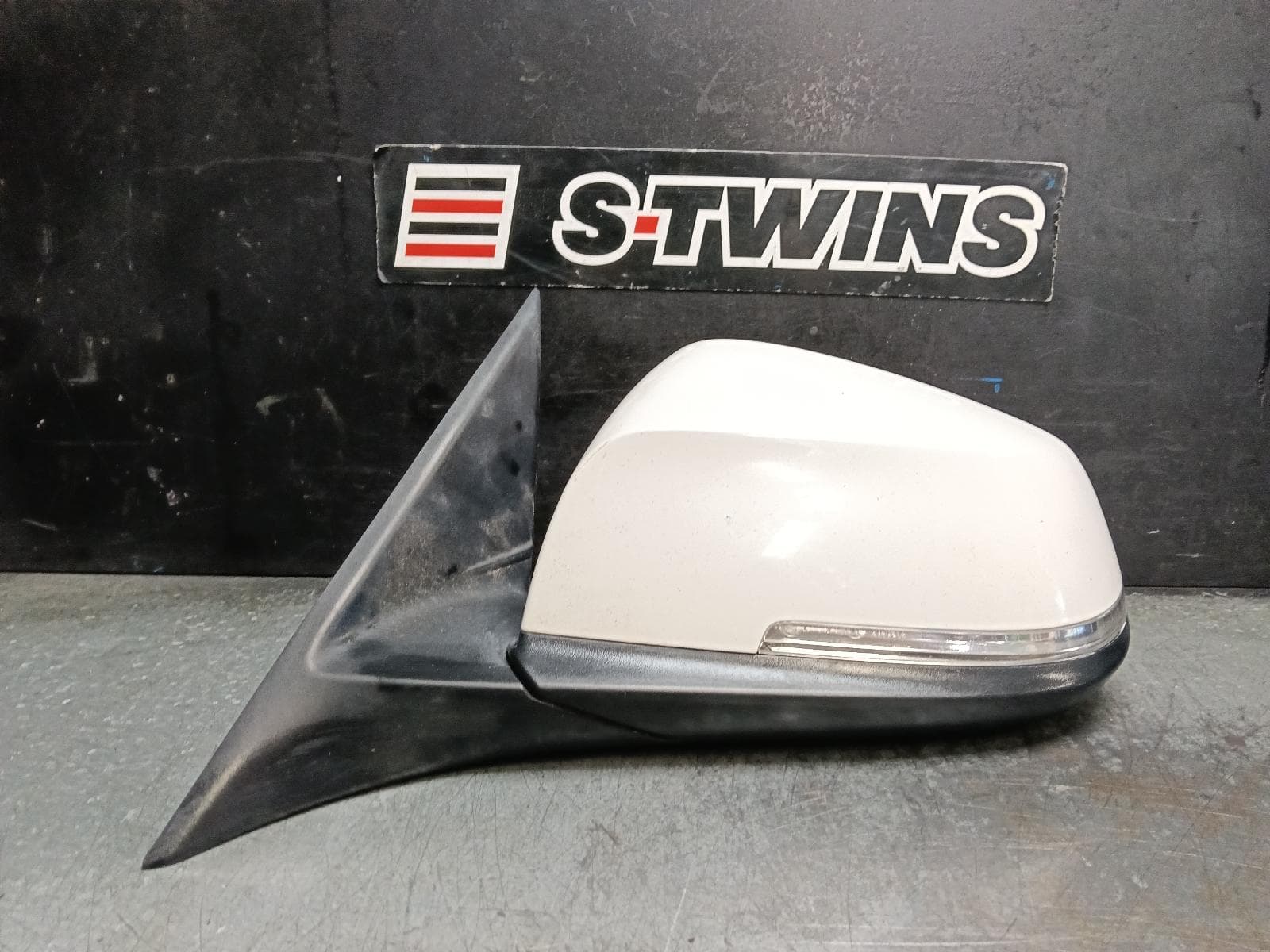 2013 BMW 3 SERIES LEFT DOOR MIRROR F30/F31, SEDAN/WAGON, STANDARD, W/ SEAT ADJ., MEMORY & AUTO DIP TYPE, 11/11-05/19 0000420414