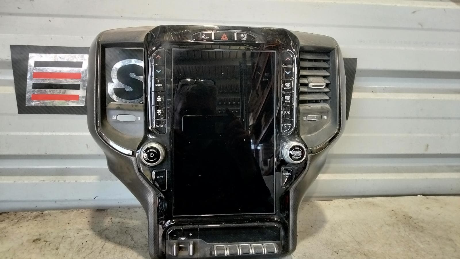2022 RAM 1500 DISPLAY UNIT, 12IN TOUCHSCREEN, DT, 10/20- 0000420211