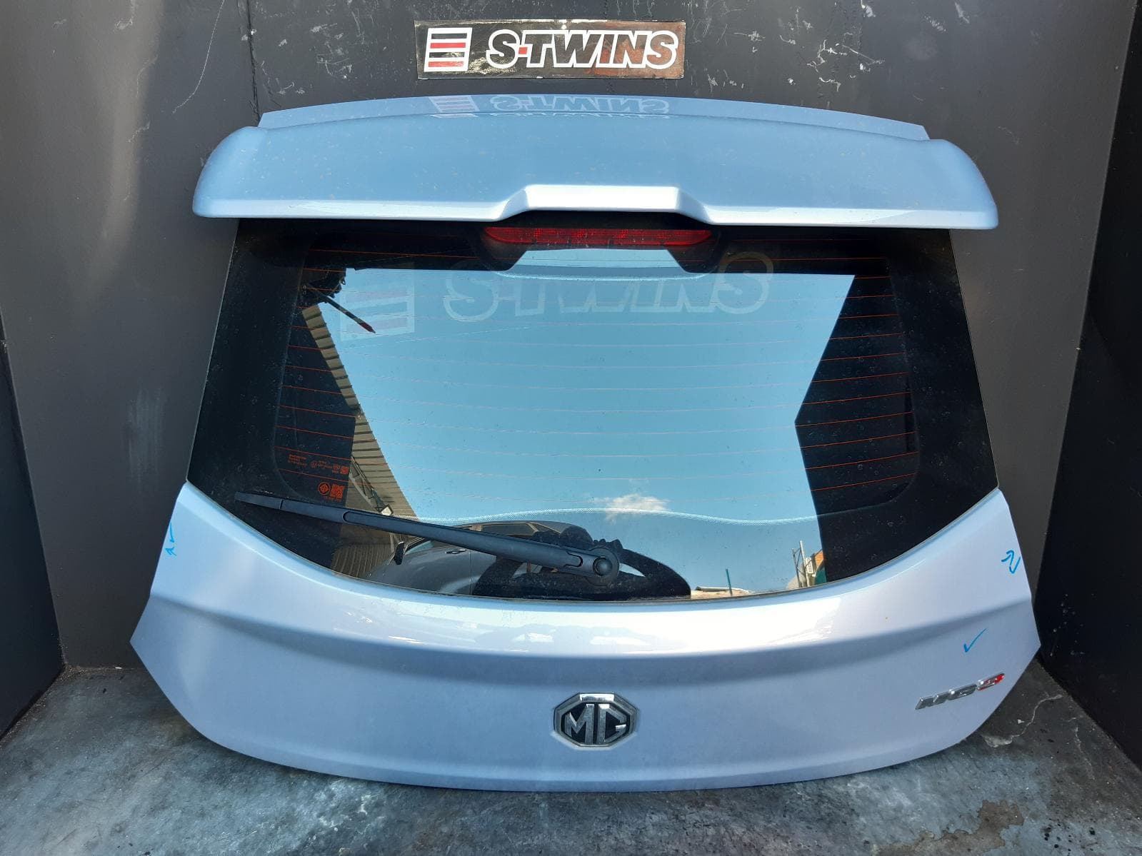 Used auto part listing image: 2022 MG MG3 BOOTLID TAILGATE TAILGATE, W/ SPOILER TYPE, SZP1, 06/18-02/24 0000360397