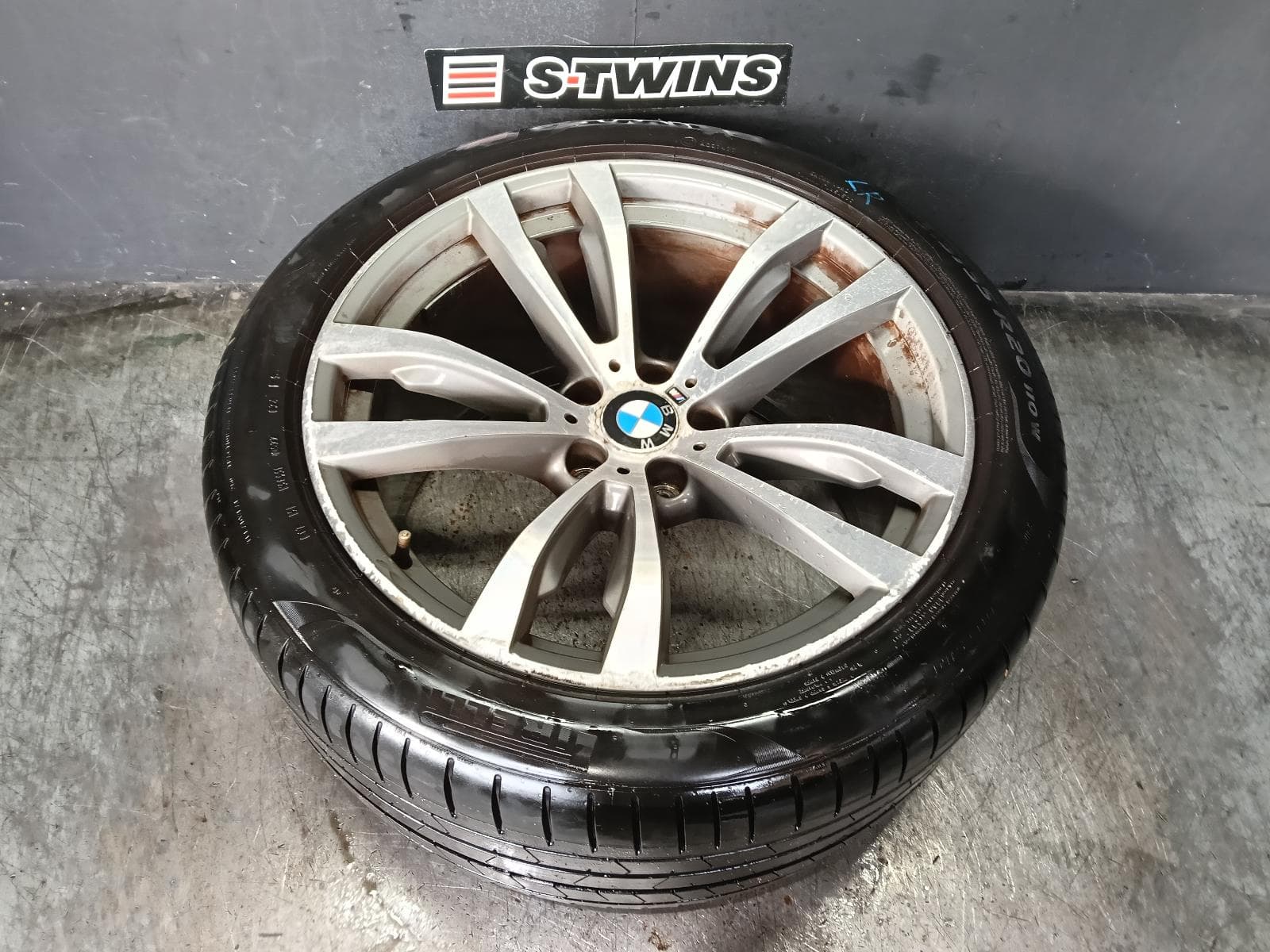 Used auto part listing image: 2015 BMW X5 WHEEL MAG FACTORY, 20X11IN (TYP469), REAR, 5 TWIN SPOKE, F15, 09/13-07/18 0000419760