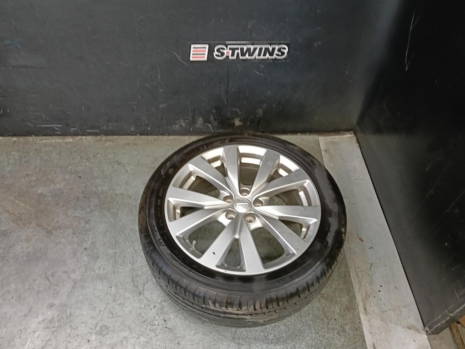 2023 MG ZS WHEEL MAG FACTORY, 17X6.5IN, 5 V SPOKE, AZS1, 09/17-06/25 0000418693
