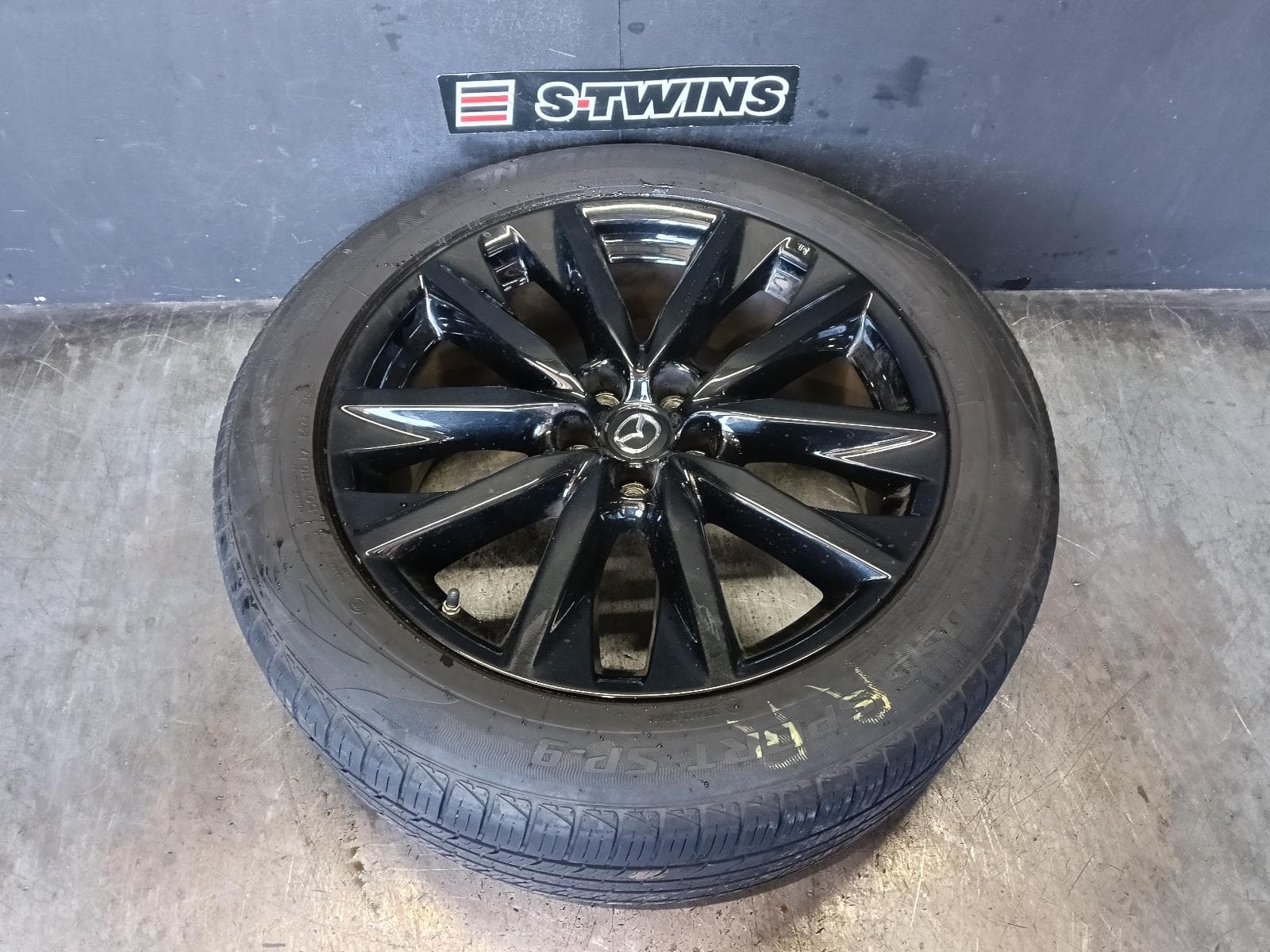 2019 MAZDA CX9 WHEEL MAG FACTORY, 20X8.5IN, 5 V SPOKE, LIGHT GREY, TC, 07/16-12/24 0000420440