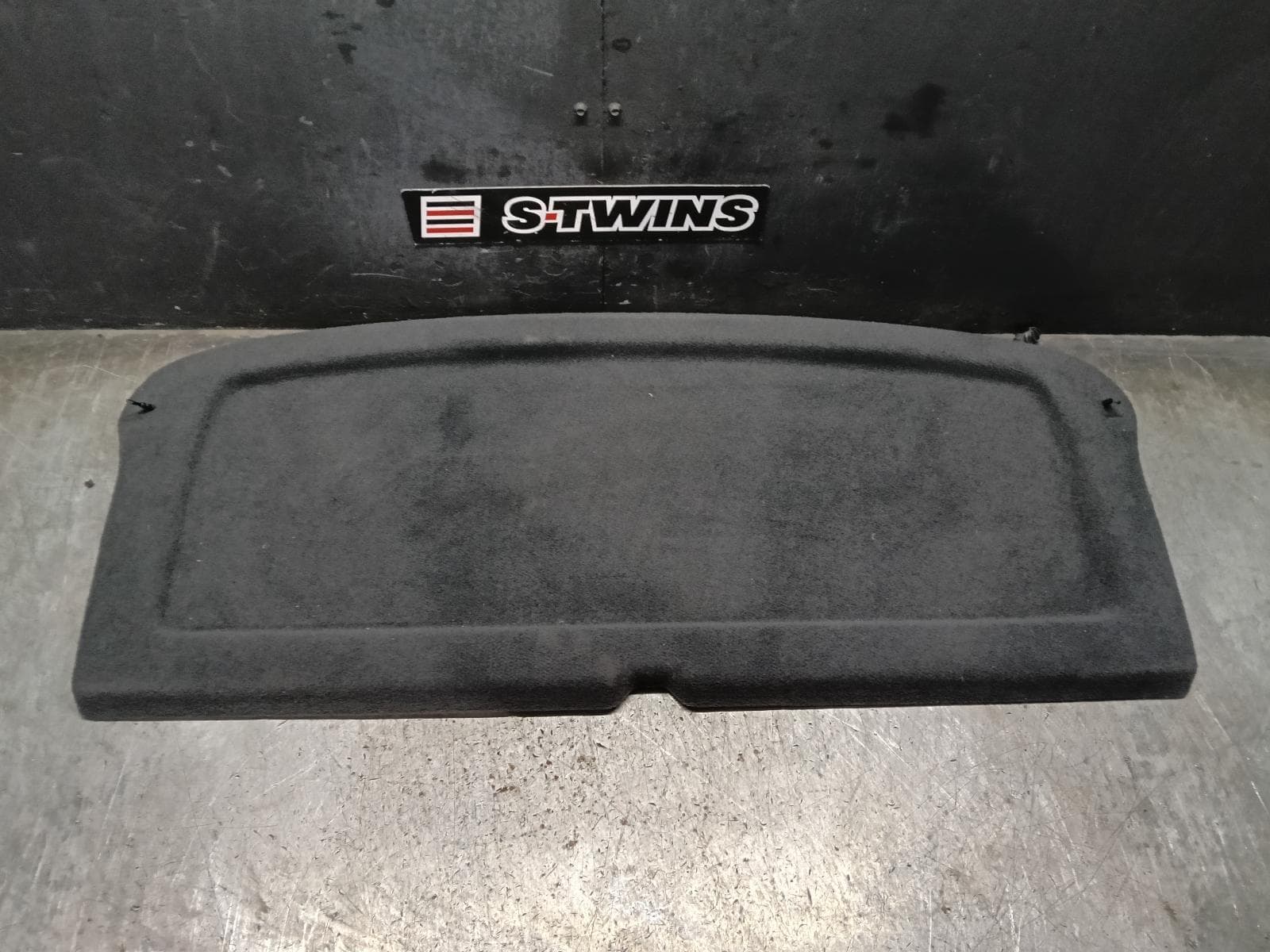 Used auto part listing image: 2021 VOLKSWAGEN T-ROC PARCEL SHELF CARGO BLIND A1, 03/20-12/25 0000420641