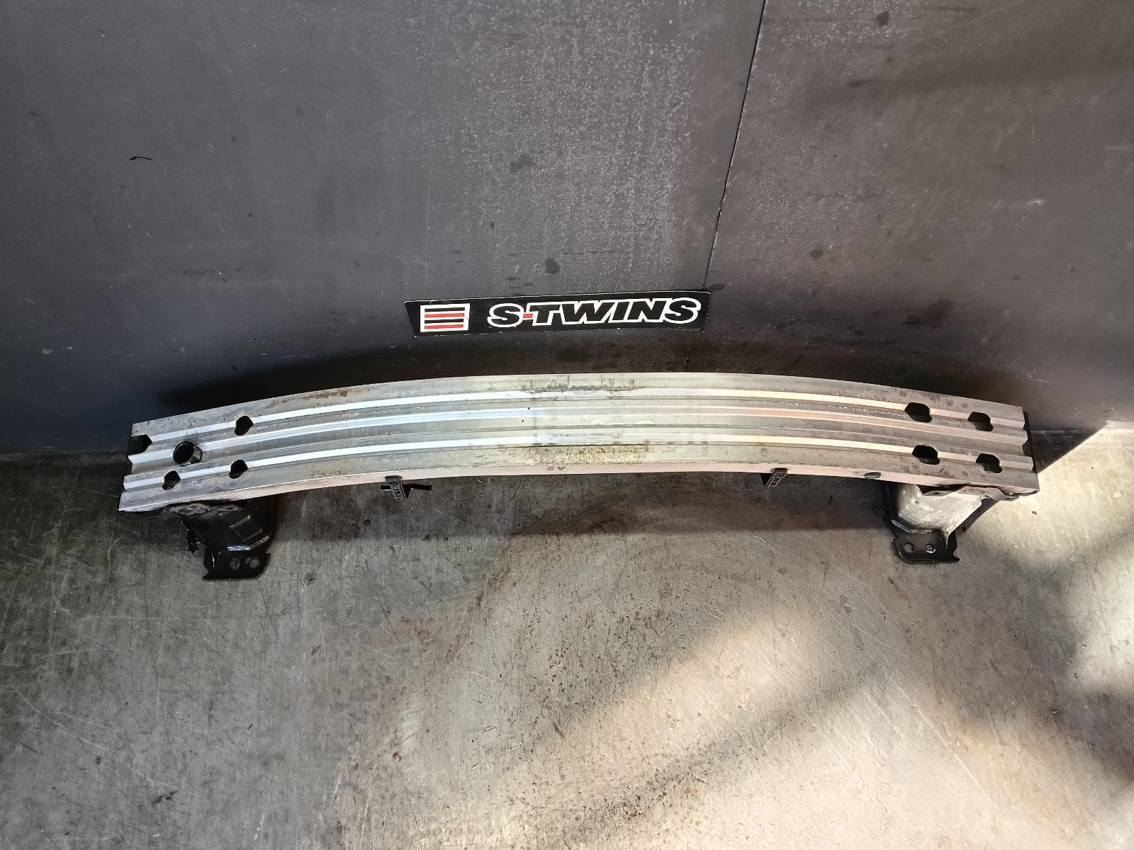 Used auto part listing image: 2022 TOYOTA COROLLA F BAR REINFORC BRACK E210, MAIN REINFORCEMENT, HATCH/SEDAN, 07/18- 0000420611