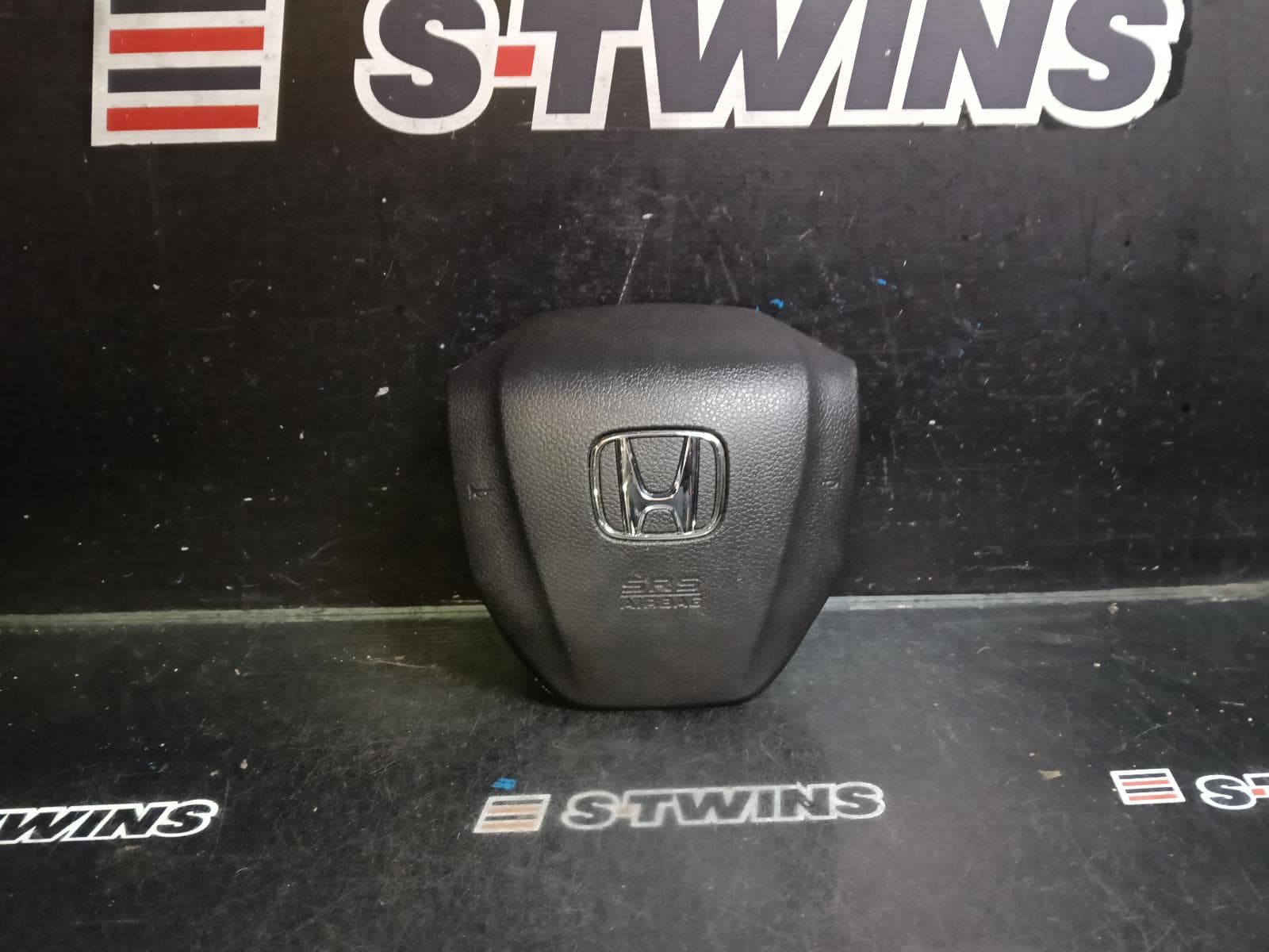 Used auto part listing image: 2021 HONDA CRV RIGHT AIRBAG STEERING WHEEL, RW, 05/17-08/23 0000420931