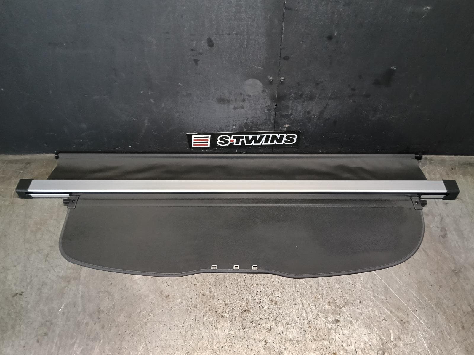 Used auto part listing image: 2016 SUBARU OUTBACK PARCEL SHELF CARGO BLIND 6TH GEN, CARGO BLIND, 08/14-12/20 0000420901