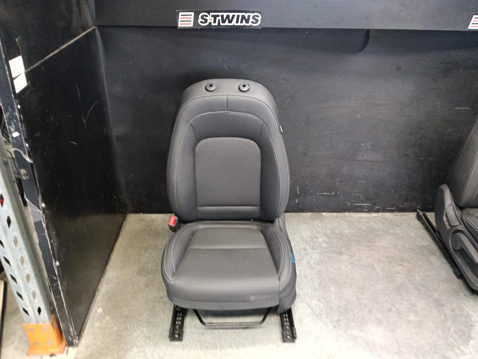 2017 HYUNDAI KONA FRONT SEAT LH FRONT, OS, CLOTH, 09/17-07/23 0000420721