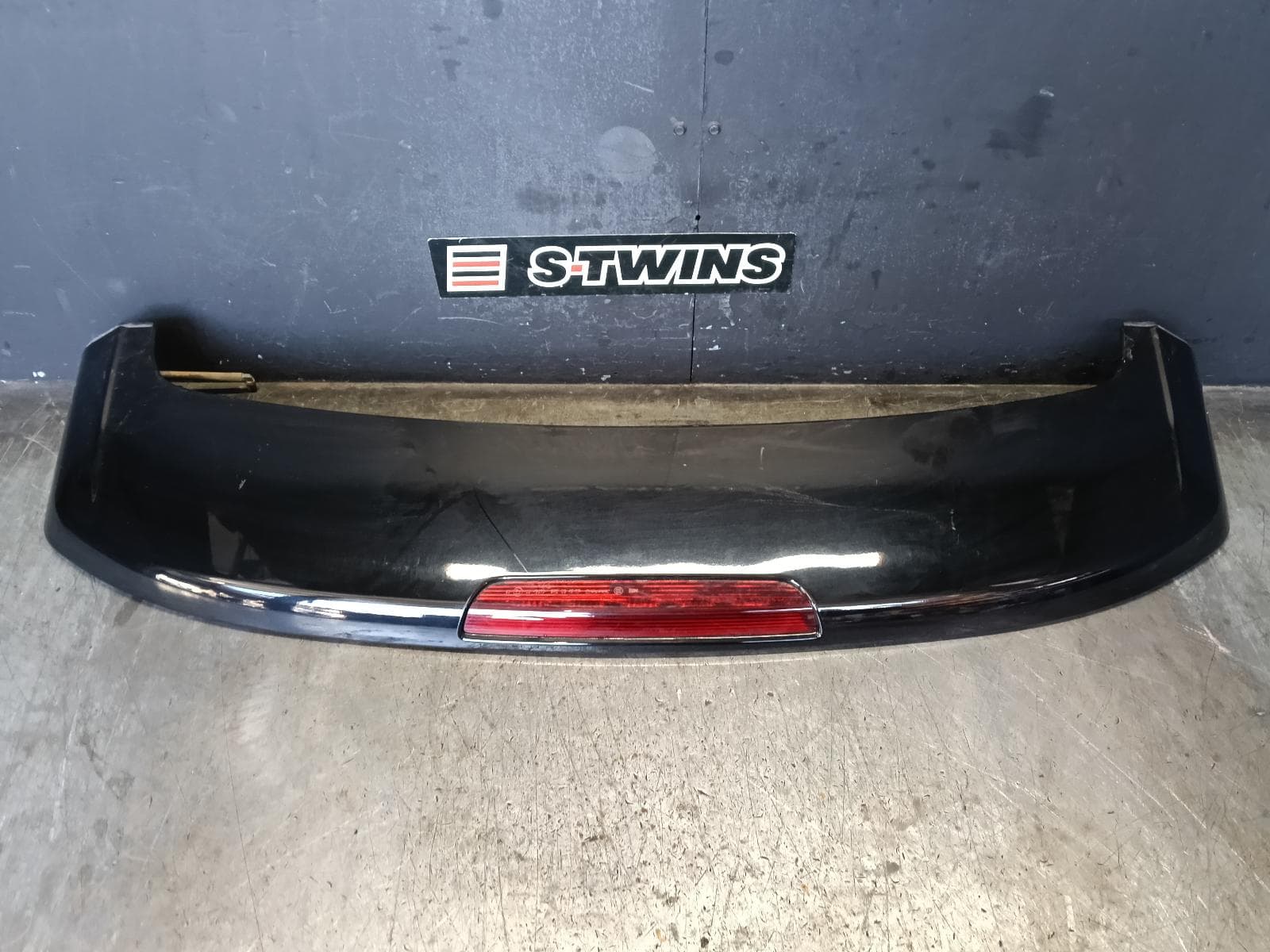 Used auto part listing image: 2022 JEEP COMPASS REAR SPOILER M6, 10/17- 0000420826