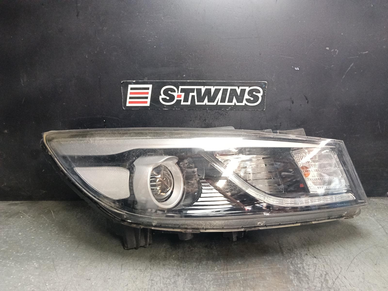 2015 KIA CARNIVAL/GRAND CARNIVAL RIGHT HEADLAMP YP, Si/SLi, HALOGEN TYPE, 12/14-02/18 0000421068