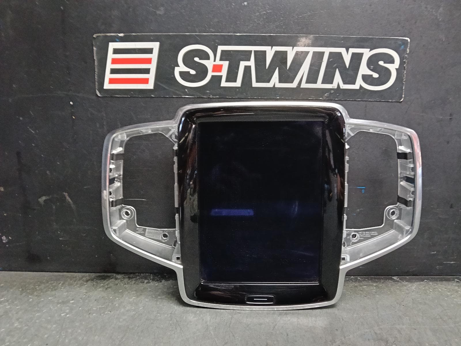2016 VOLVO XC90 TOUCHSCREEN DISPLAY, 9IN, Mk2, 04/15-11/24 0000421012