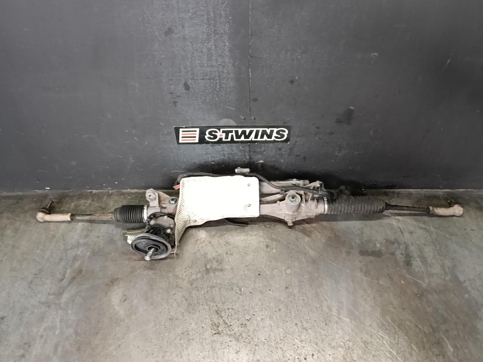 Used auto part listing image: 2021 VOLKSWAGEN T-ROC STEERING BOX RACK A1, 03/20-07/22 0000420887