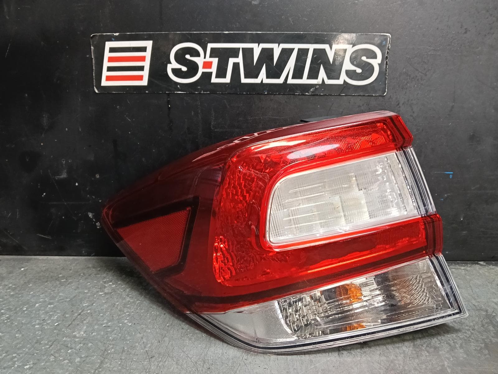 Used auto part listing image: 2018 SUBARU IMPREZA LEFT TAILLIGHT G5, IN BODY, W/ CHROME INSERT TYPE, HATCH, 09/16-09/23 0000421025
