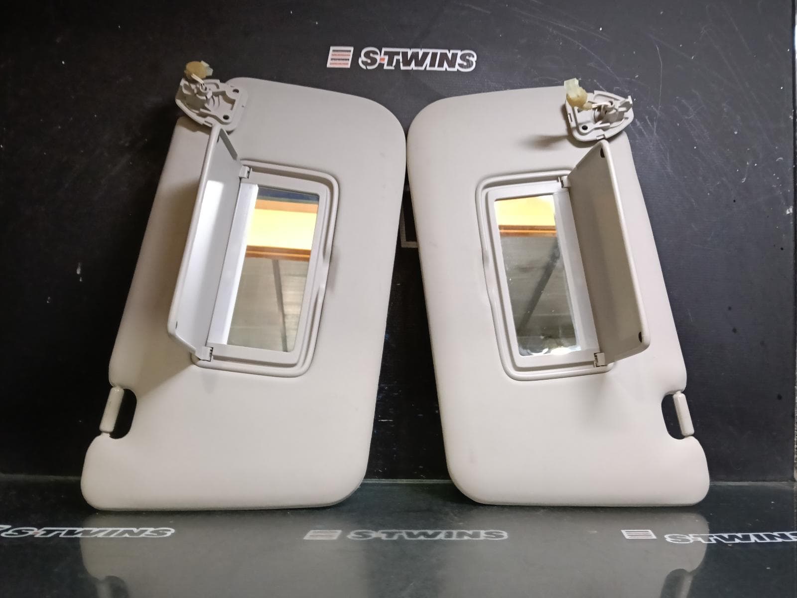 Used auto part listing image: 2018 NISSAN XTRAIL SUNVISOR T32, PAIR, 02/14-07/22 0000421228