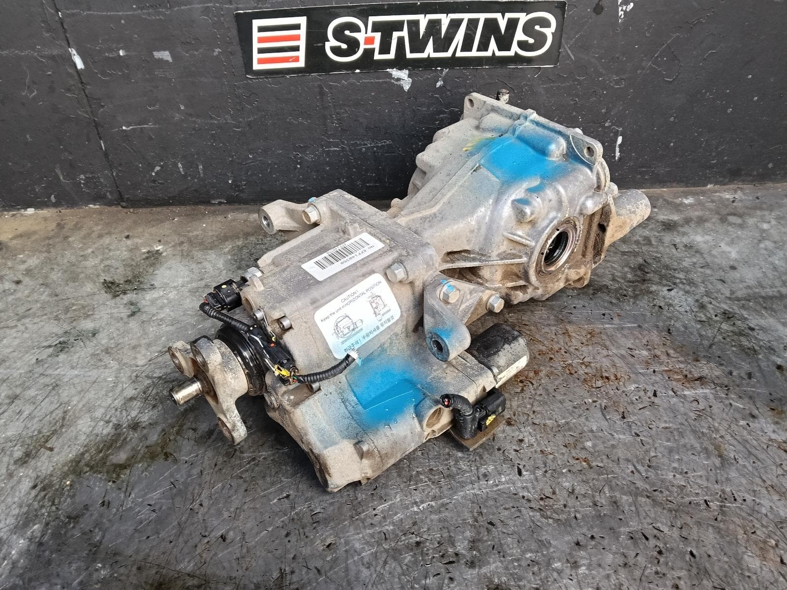 Used auto part listing image: 2014 HYUNDAI SANTA FE DIFFERENTIAL CENTRE 2.2, DIESEL, AUTO T/M, 3.195 RATIO, DM, 06/12-05/15 0000421119