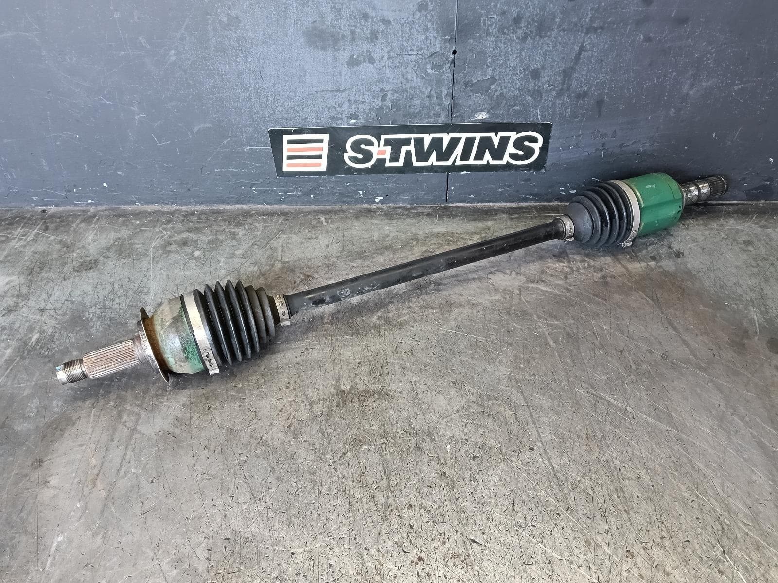 2016 SUBARU OUTBACK LEFT DRIVESHAFT FRONT, 6TH GEN, 08/14-12/20 0000420972