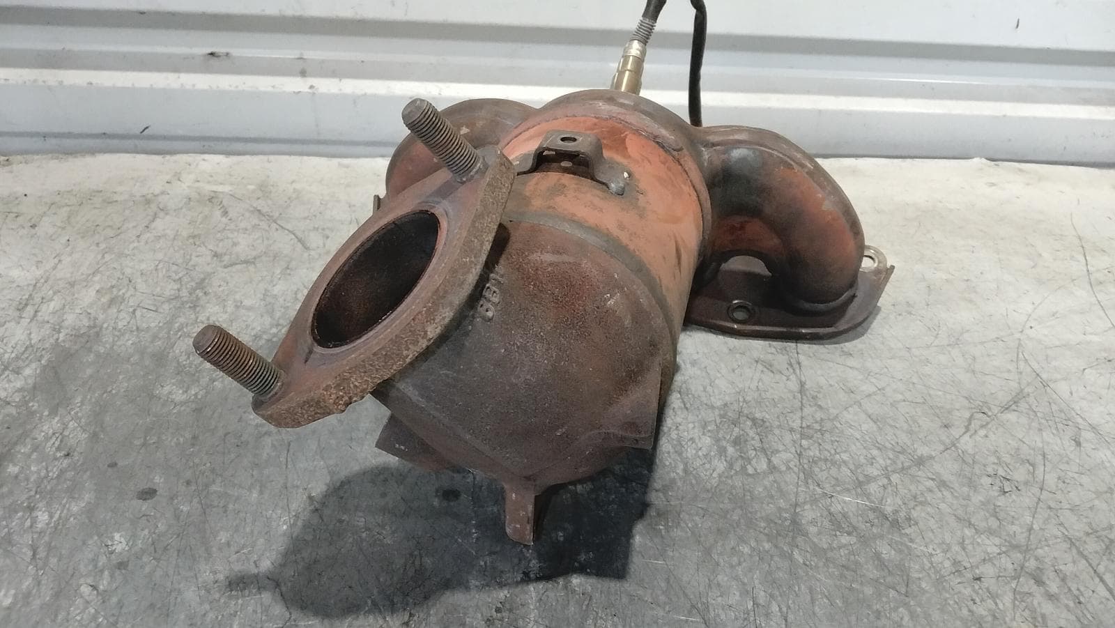 Used auto part listing image: 2015 HYUNDAI SONATA CATALYTIC CONVERTER DOWNPIPE-CAT TYPE, 2.0, PETROL, LF, 10/14-01/20 0000417979