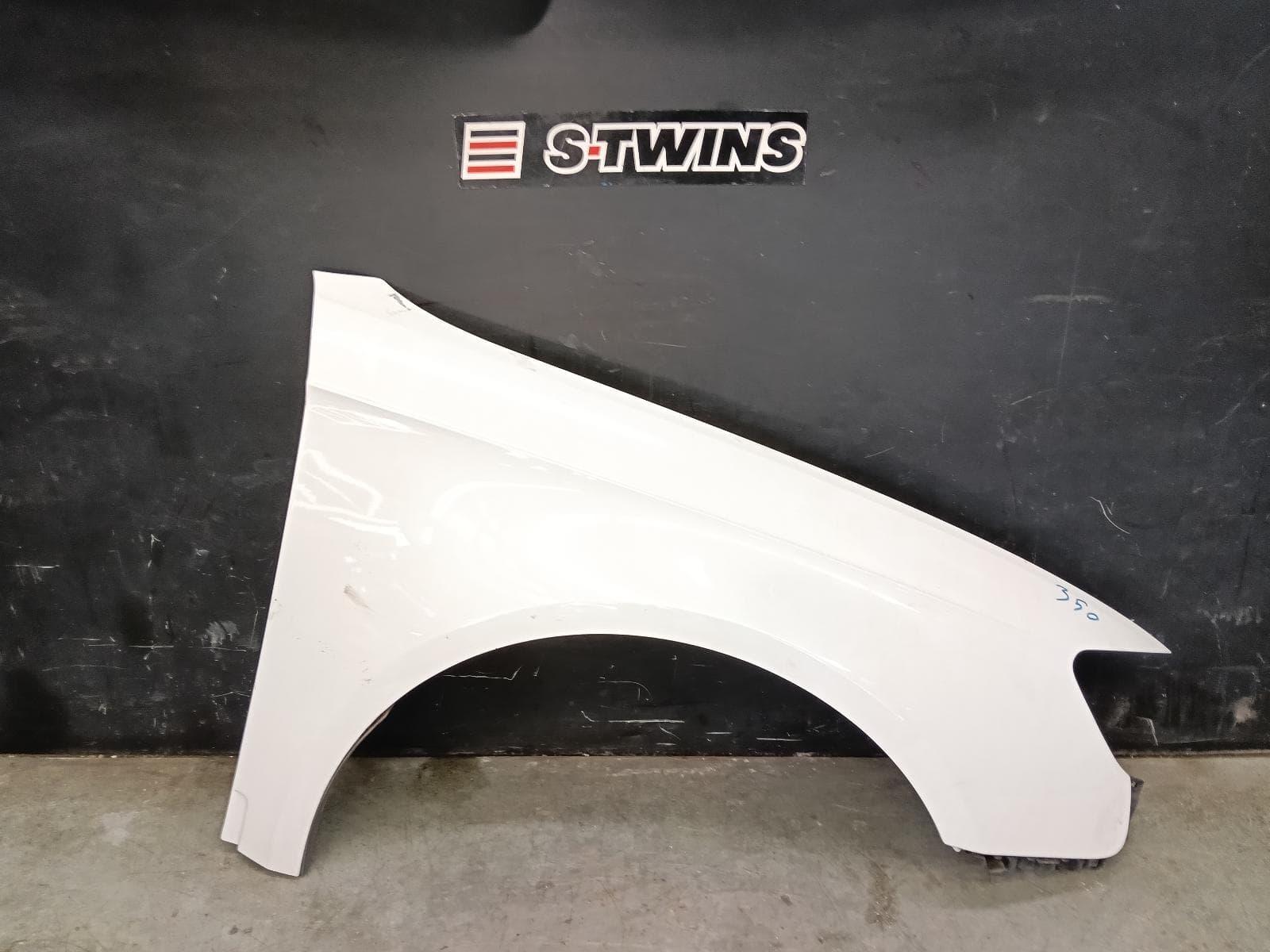 2016 AUDI A3 RIGHT GUARD 8V, RS3, HATCH, 10/15-10/20 0000421502