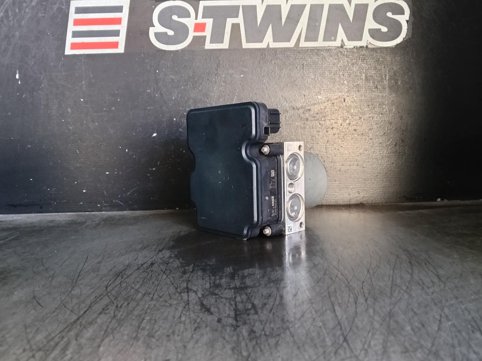 Used auto part listing image: 2021 HONDA CRV ABS PUMP MODULATOR RW, 05/17-08/23 0000421424