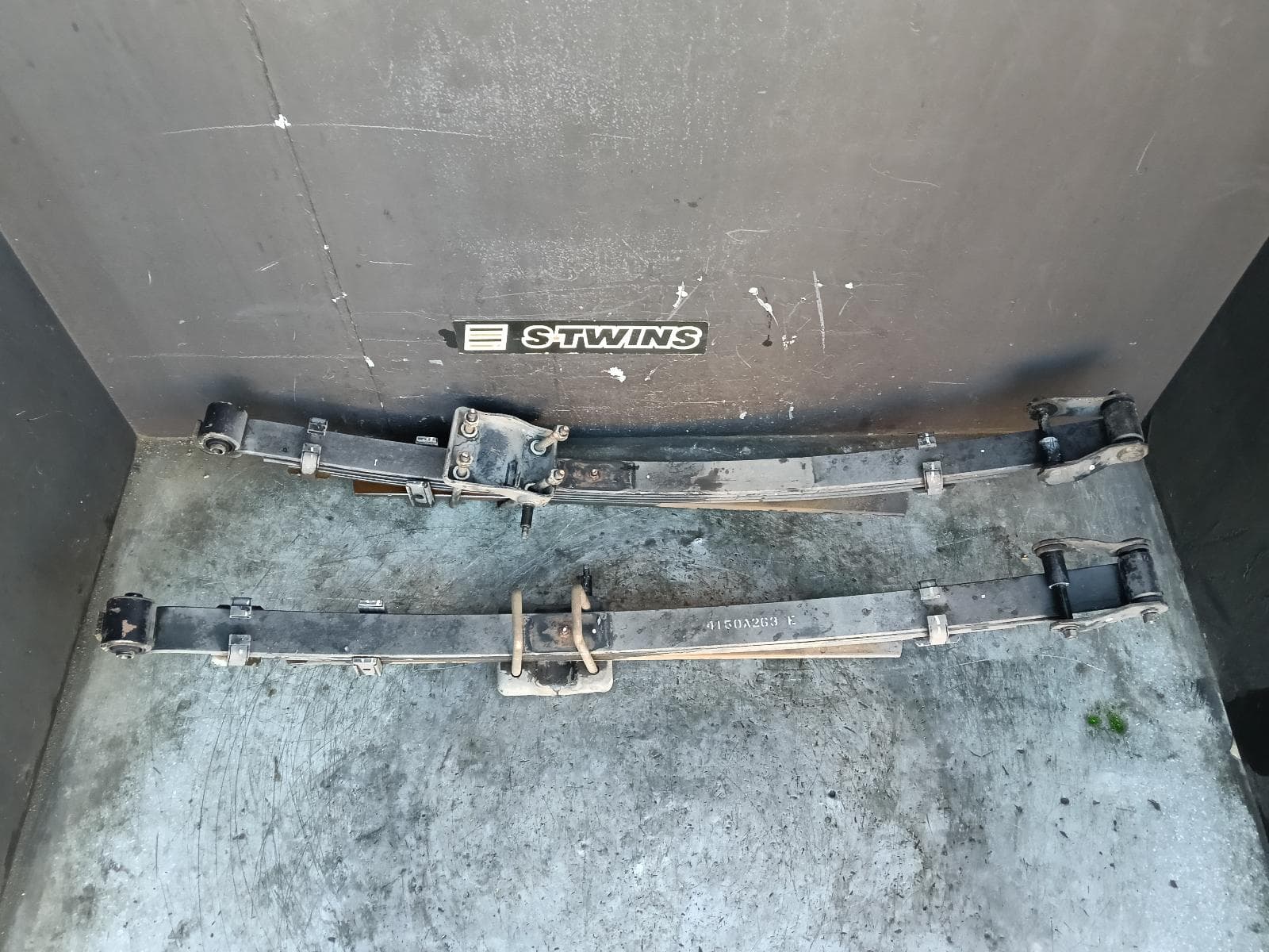 2017 MITSUBISHI TRITON REAR LEAF SPRING MQ, PAIR, 5 LEAF, 03/15-10/18 0000421536