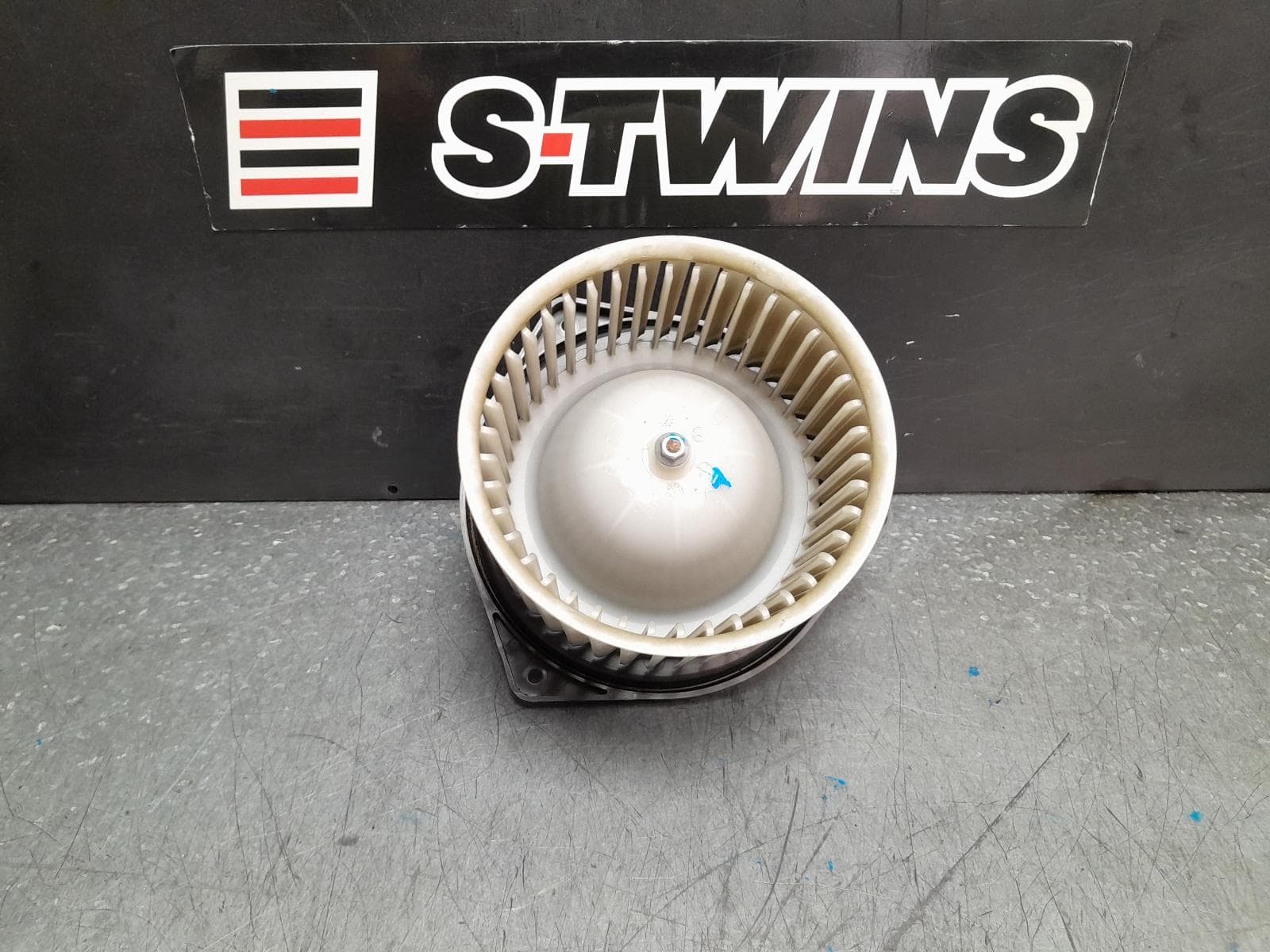 Used auto part listing image: 2011 MITSUBISHI LANCER HEATER FAN MOTOR CJ, 09/07-10/15 0000375098