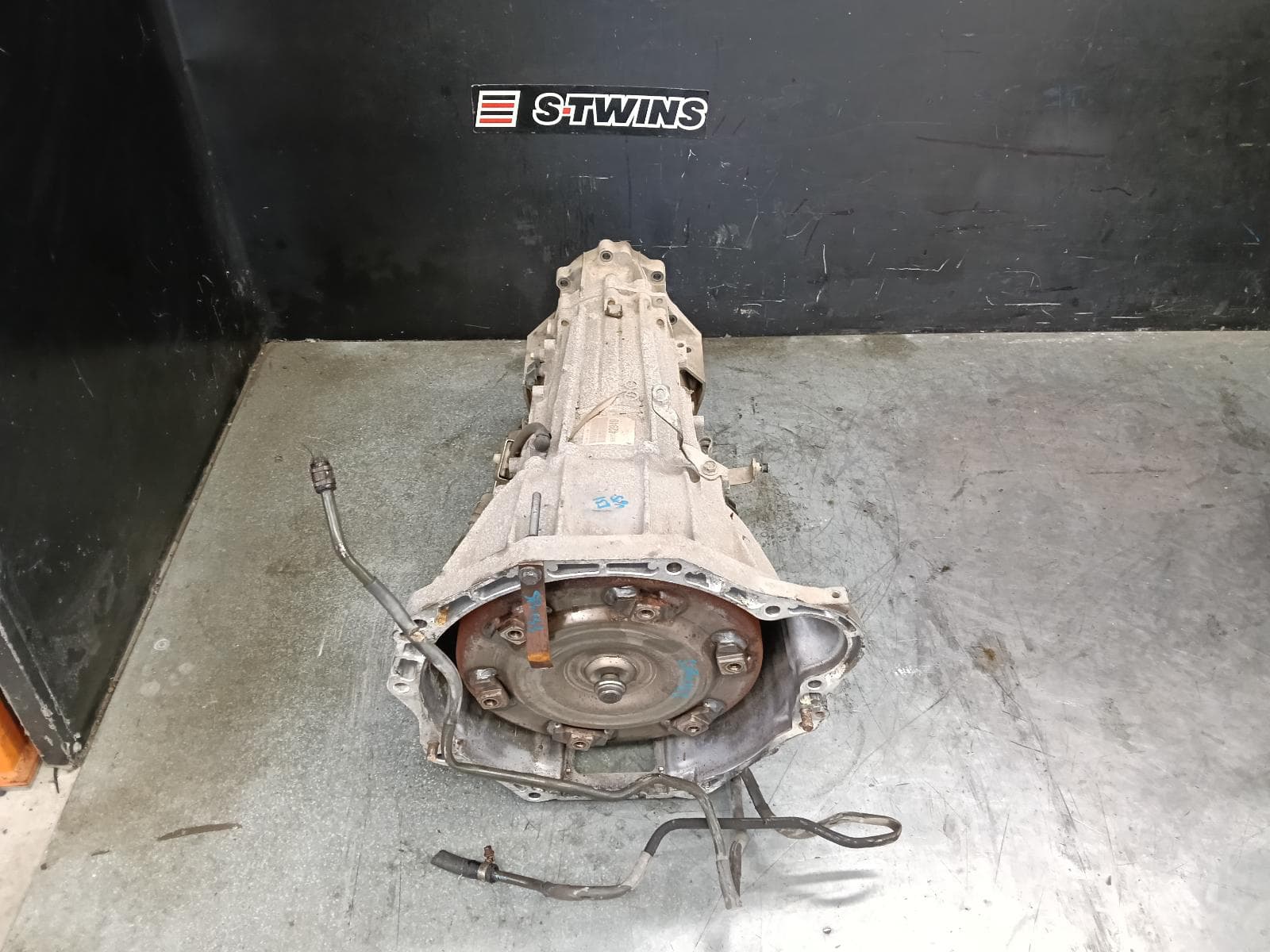 Used auto part listing image: 2017 ISUZU DMAX TRANS GEARBOX AUTO, 4WD, DIESEL, 3.0, 4JJ1, TURBO, EURO 5, NO TRANSFER CASE, RC, 11/16-06/20 0000421730
