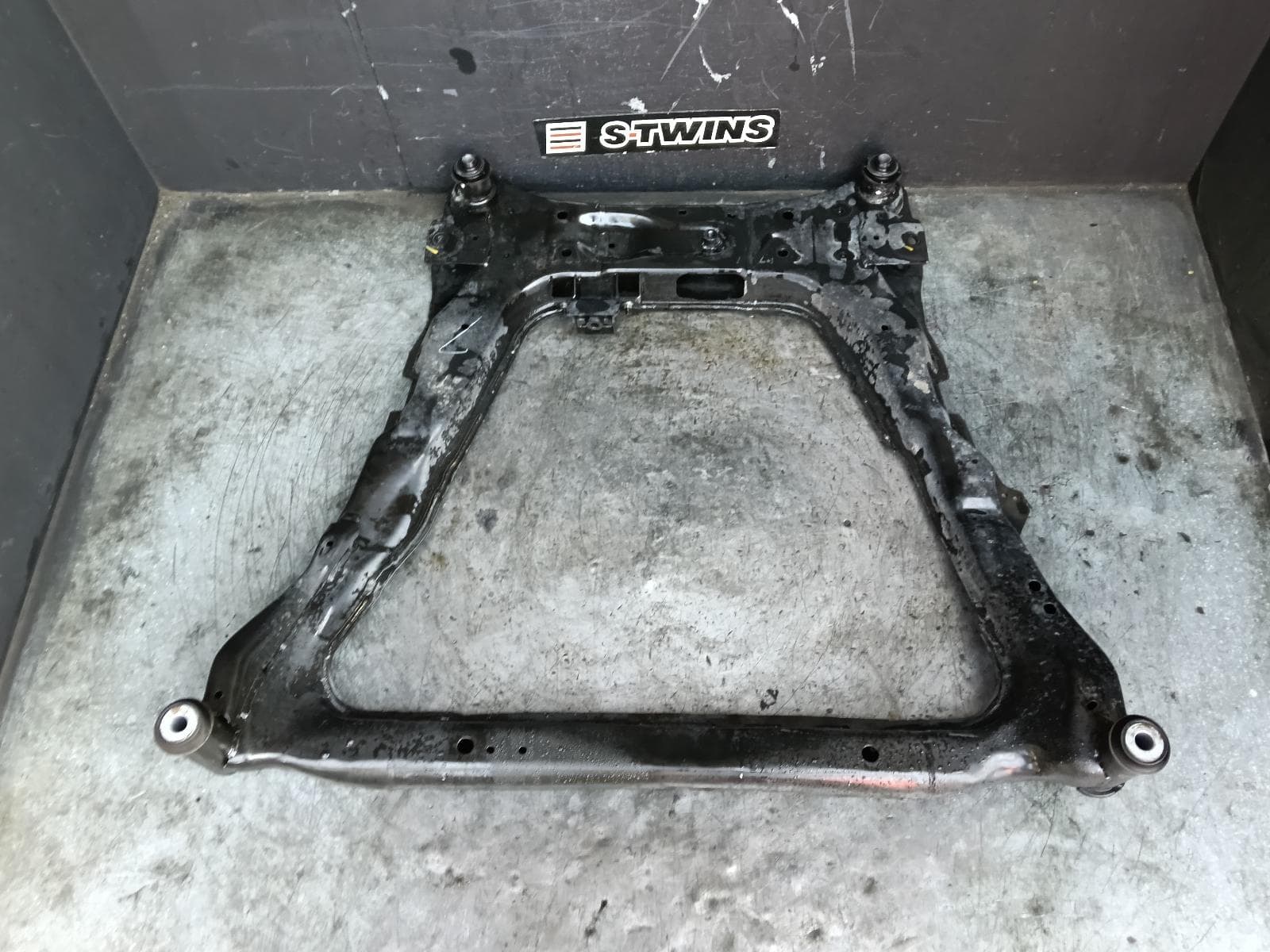 Used auto part listing image: 2018 NISSAN XTRAIL FRT XMEMBER CRADLE T32, 2.5, PETROL, 02/14-07/22 0000421641